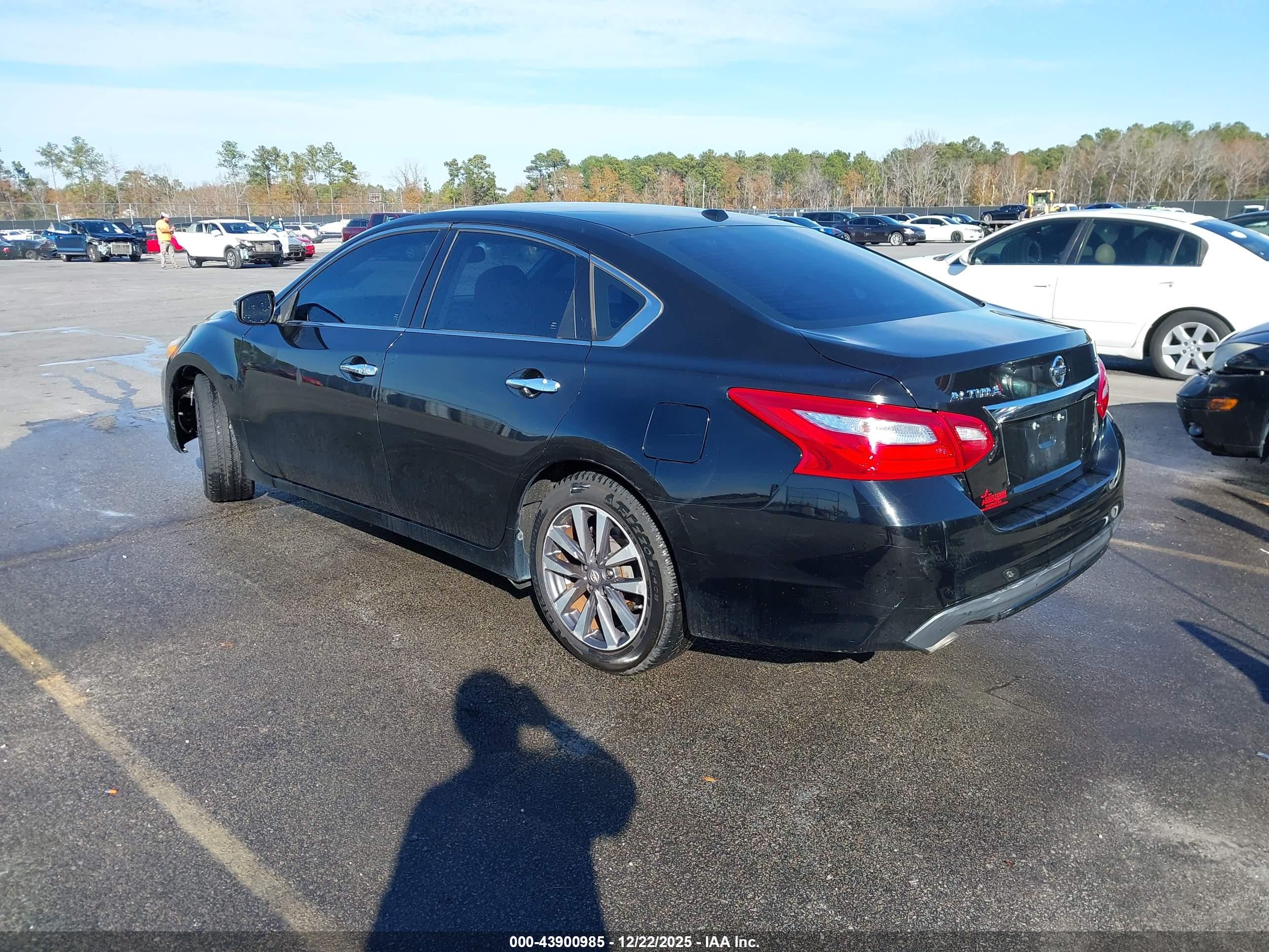 NISSAN ALTIMA image 3