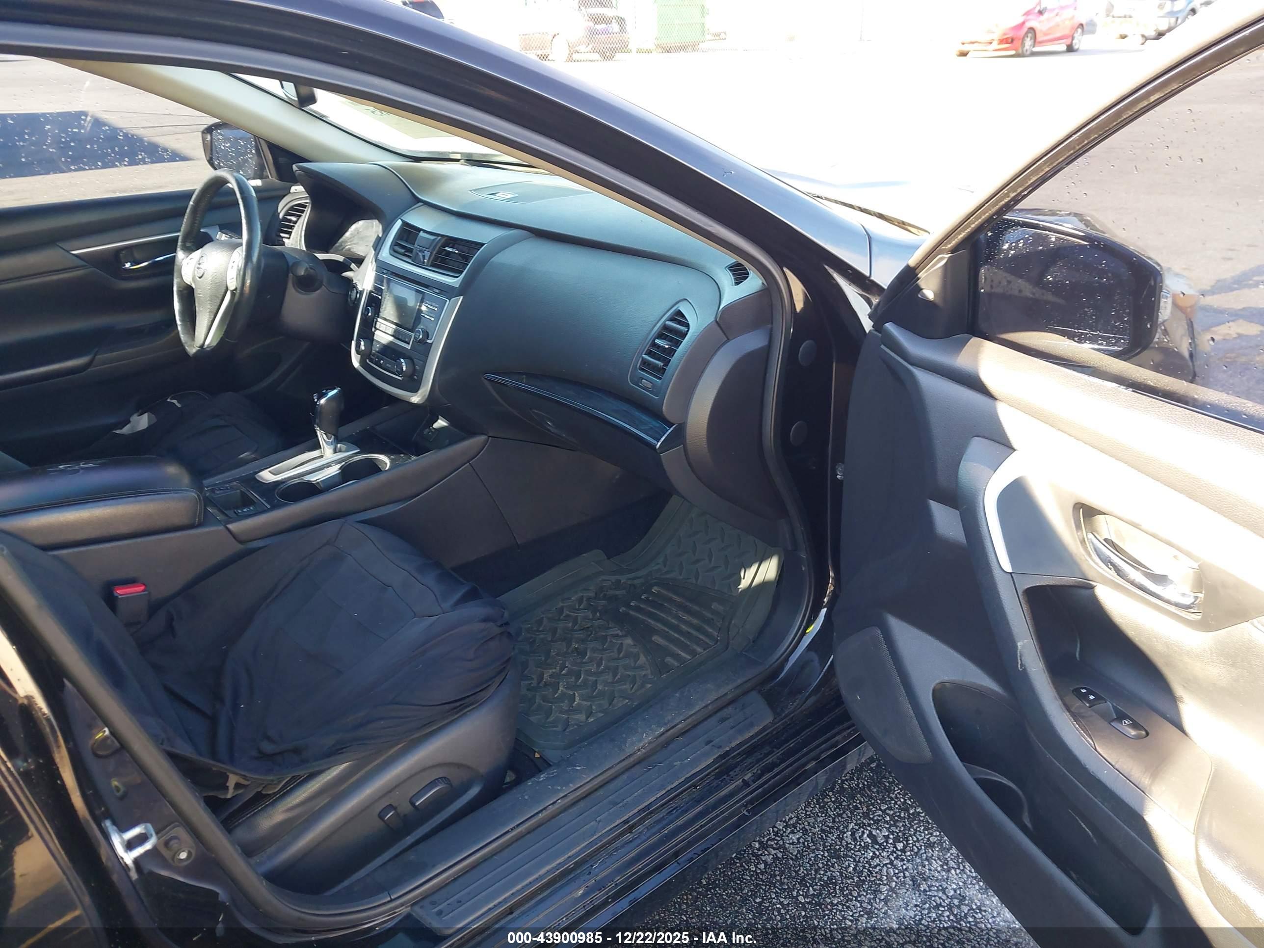 NISSAN ALTIMA image 5
