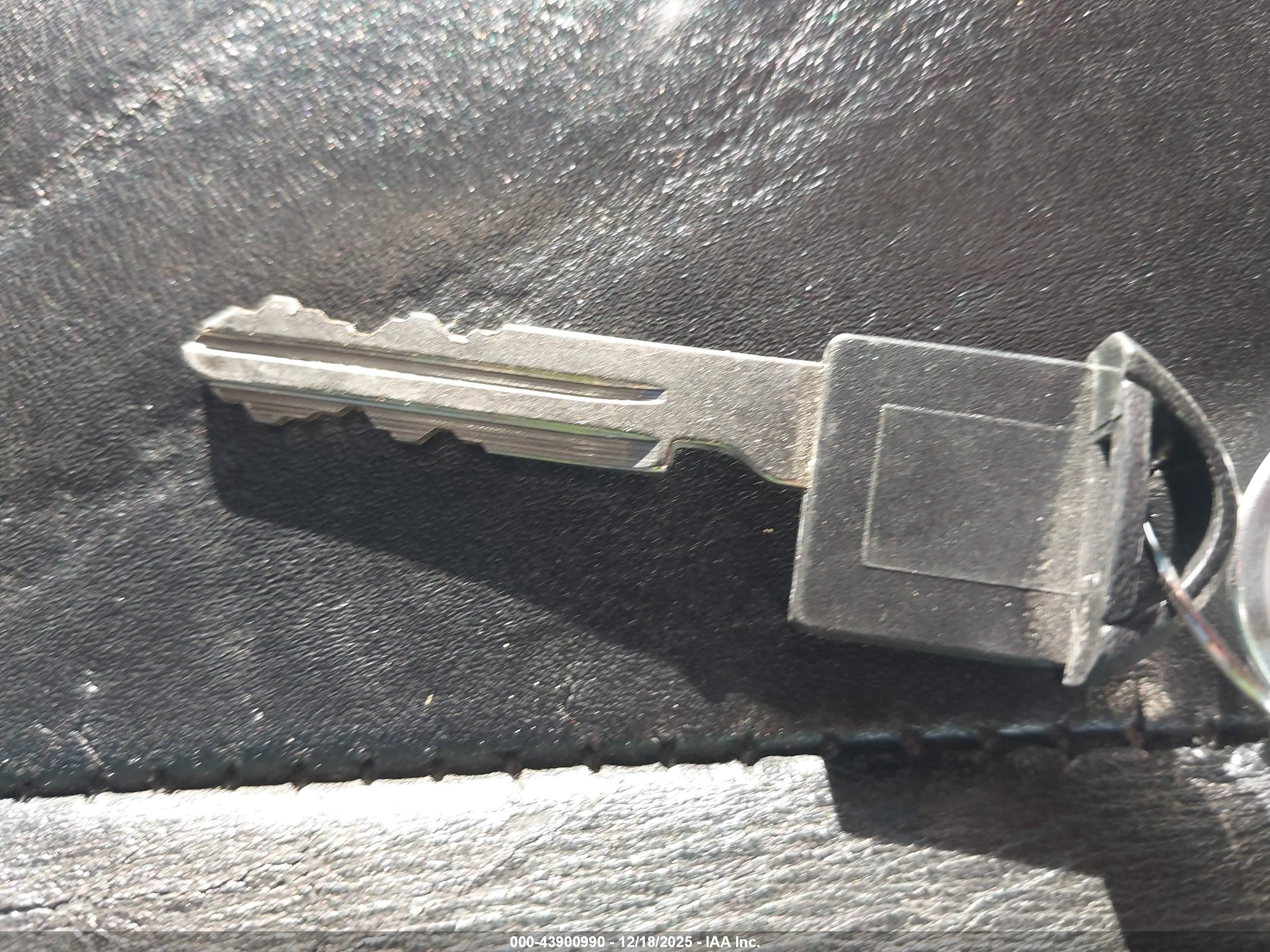 INFINITI QX56 image 11
