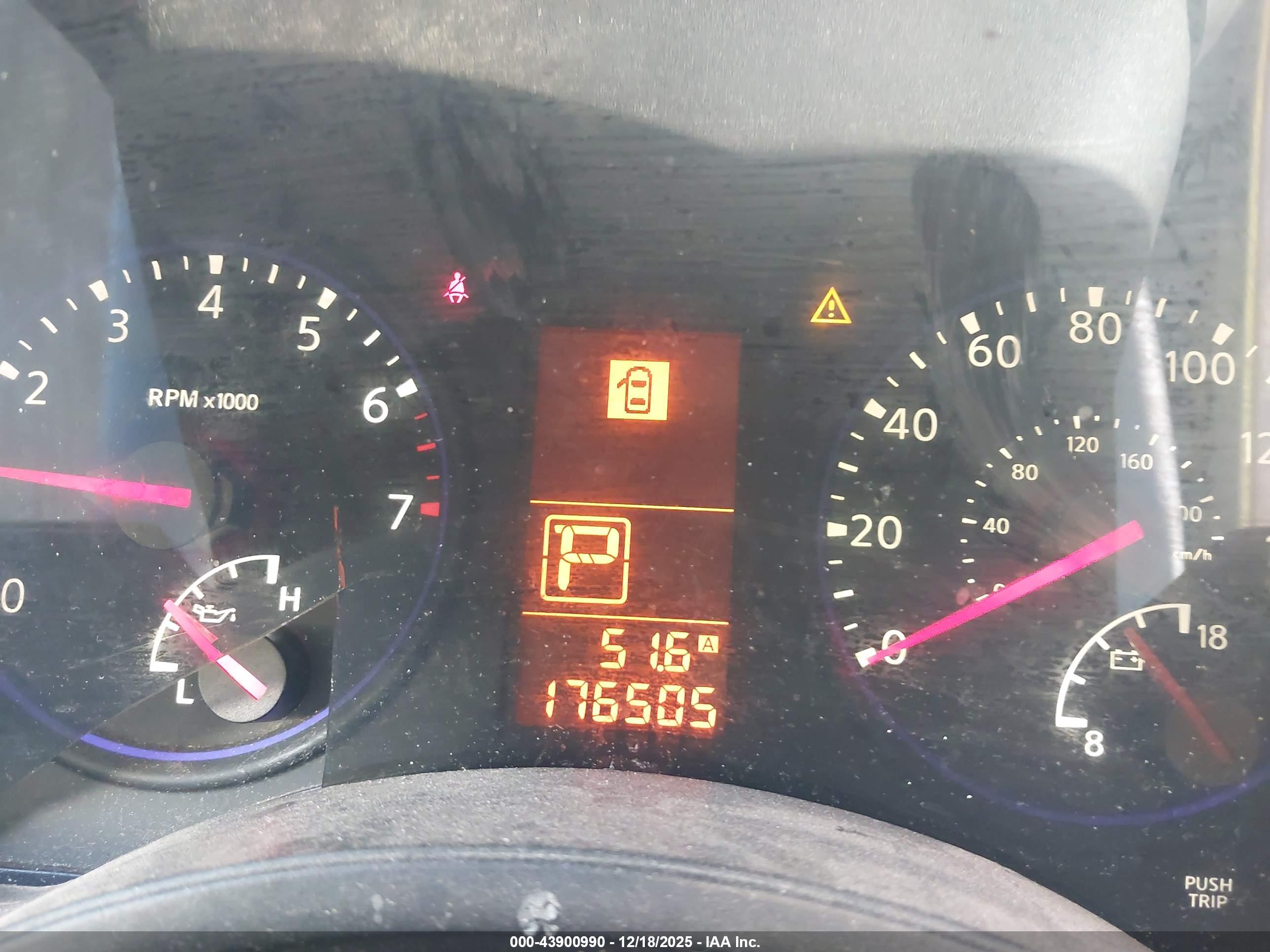 INFINITI QX56 image 7