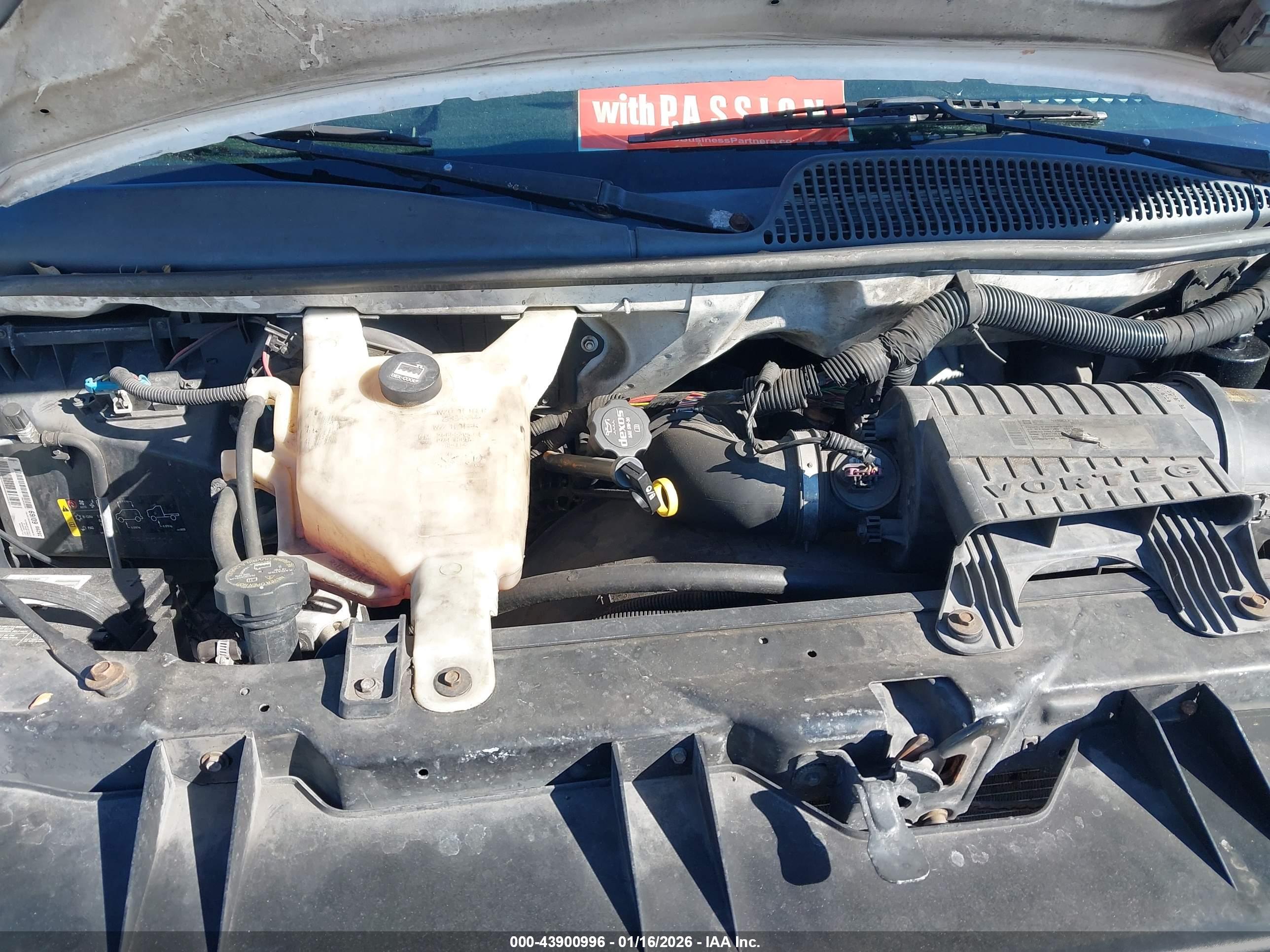CHEVROLET EXPRESS image 10