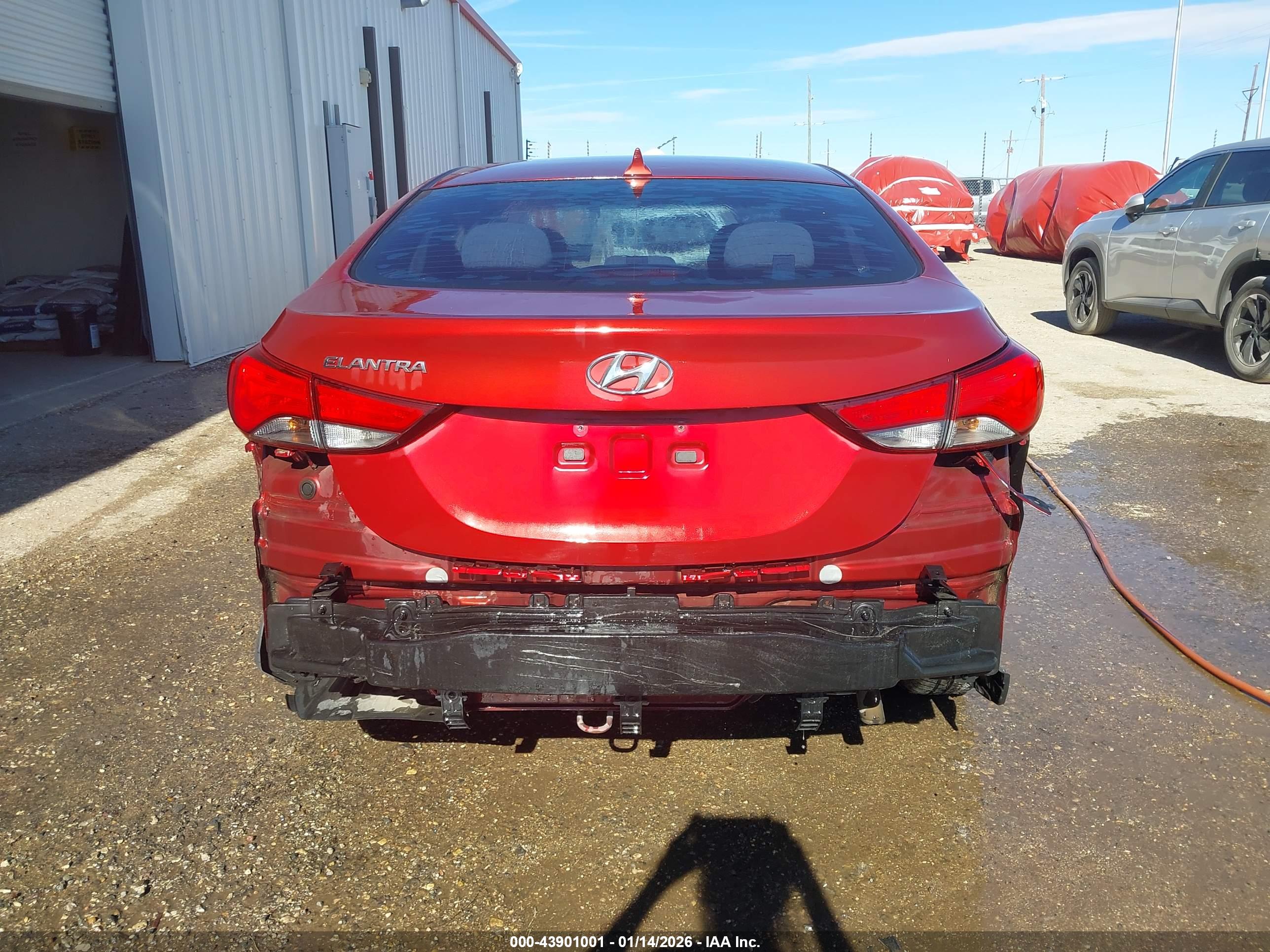 HYUNDAI ELANTRA image 6