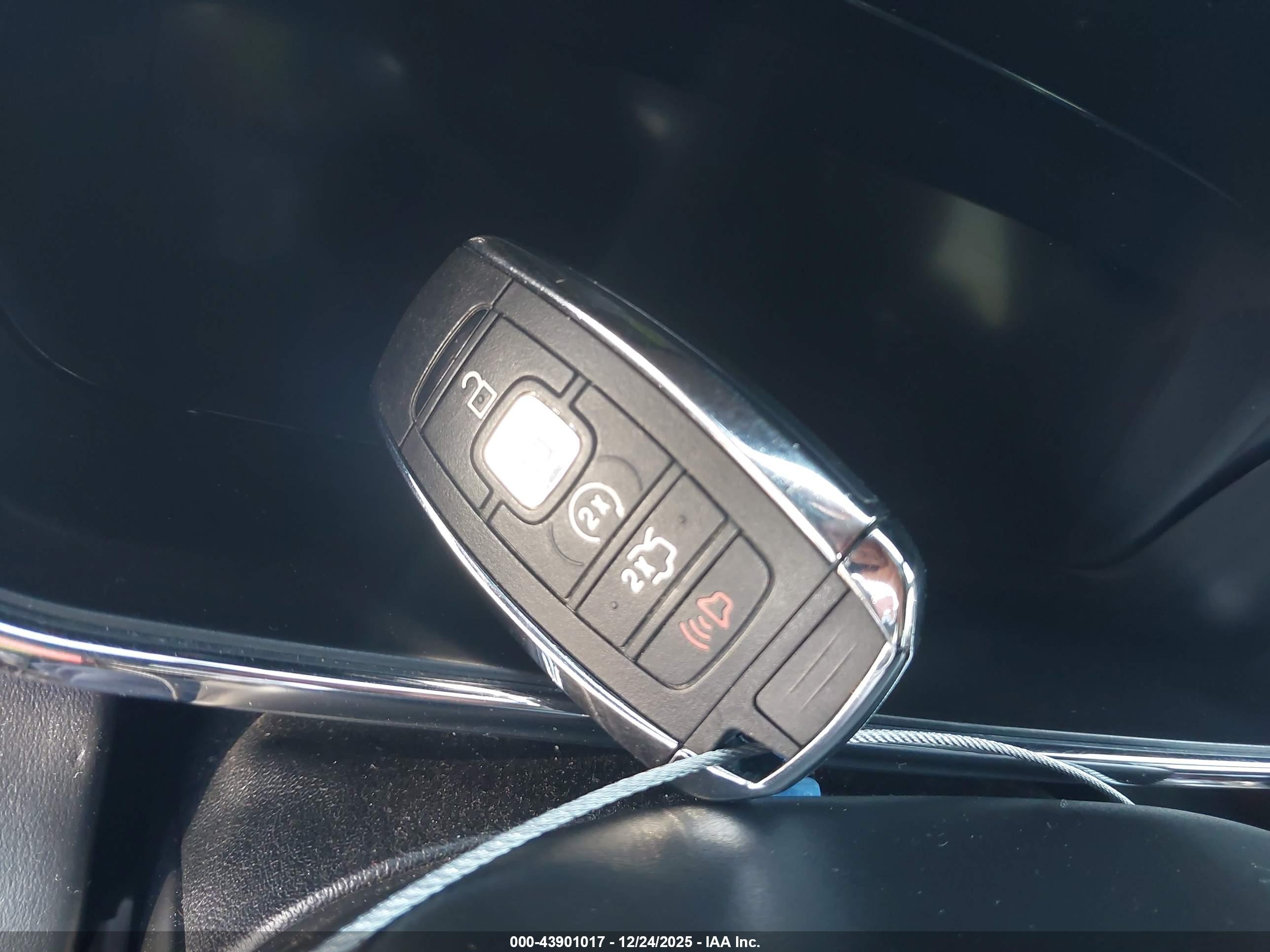 LINCOLN CONTINENTAL image 11