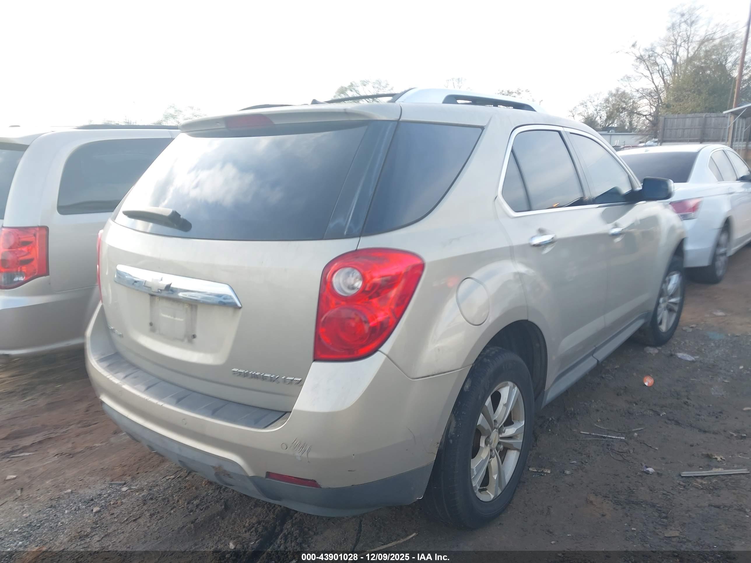 CHEVROLET EQUINOX image 4