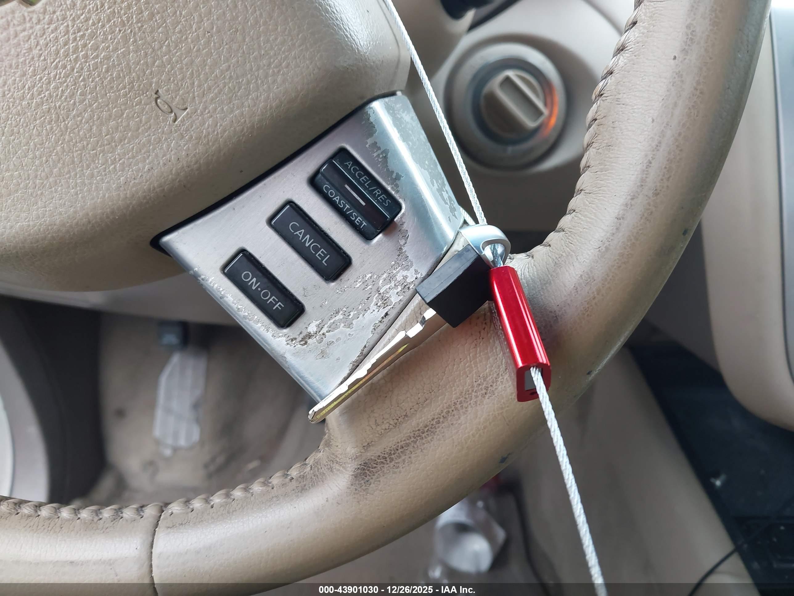 NISSAN MURANO image 11