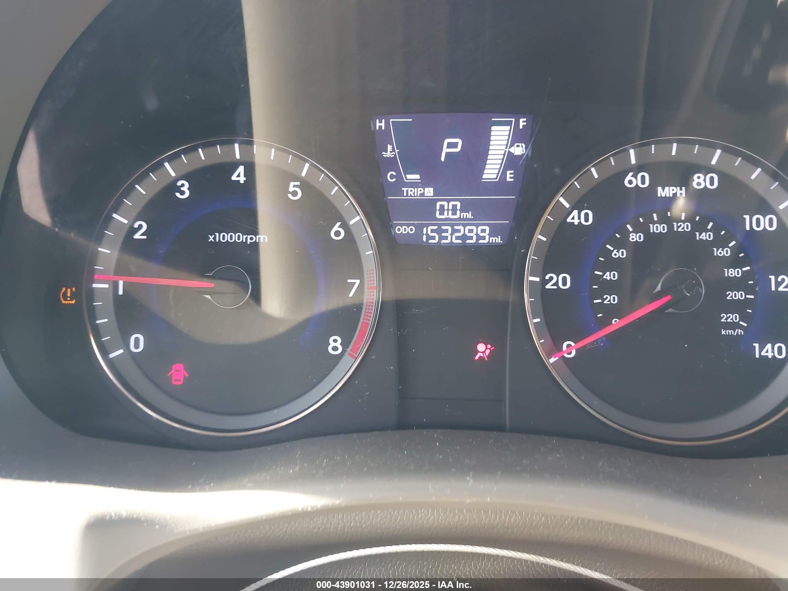 HYUNDAI ACCENT image 7