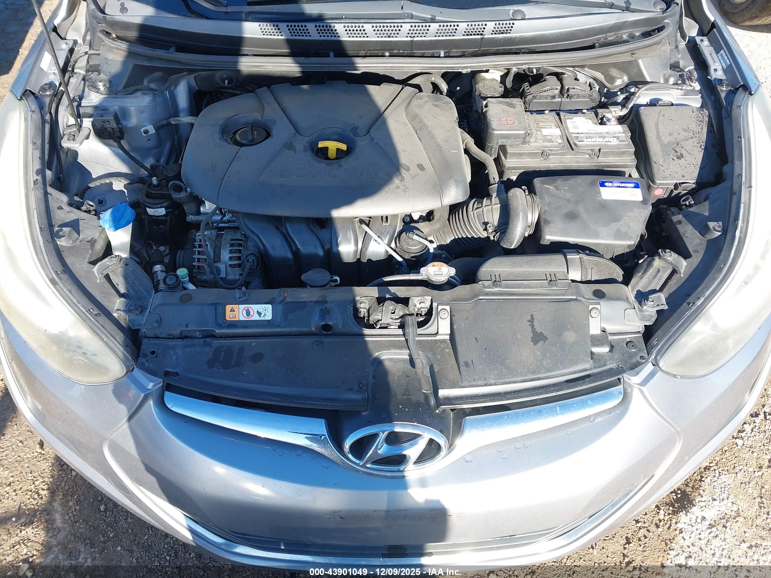 HYUNDAI ELANTRA image 10