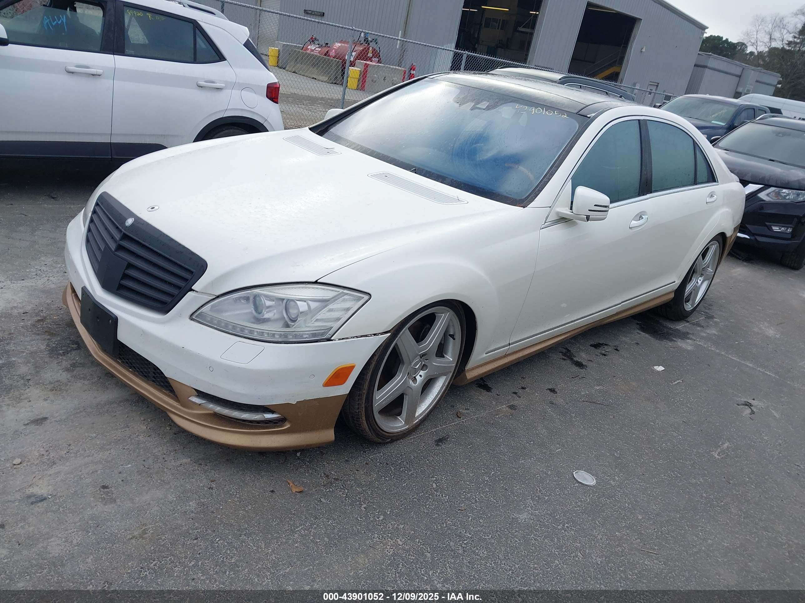 MERCEDES-BENZ S image 2