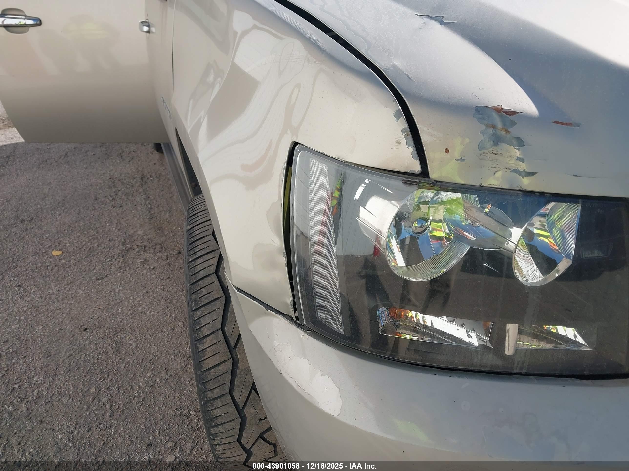 CHEVROLET AVALANCHE image 6