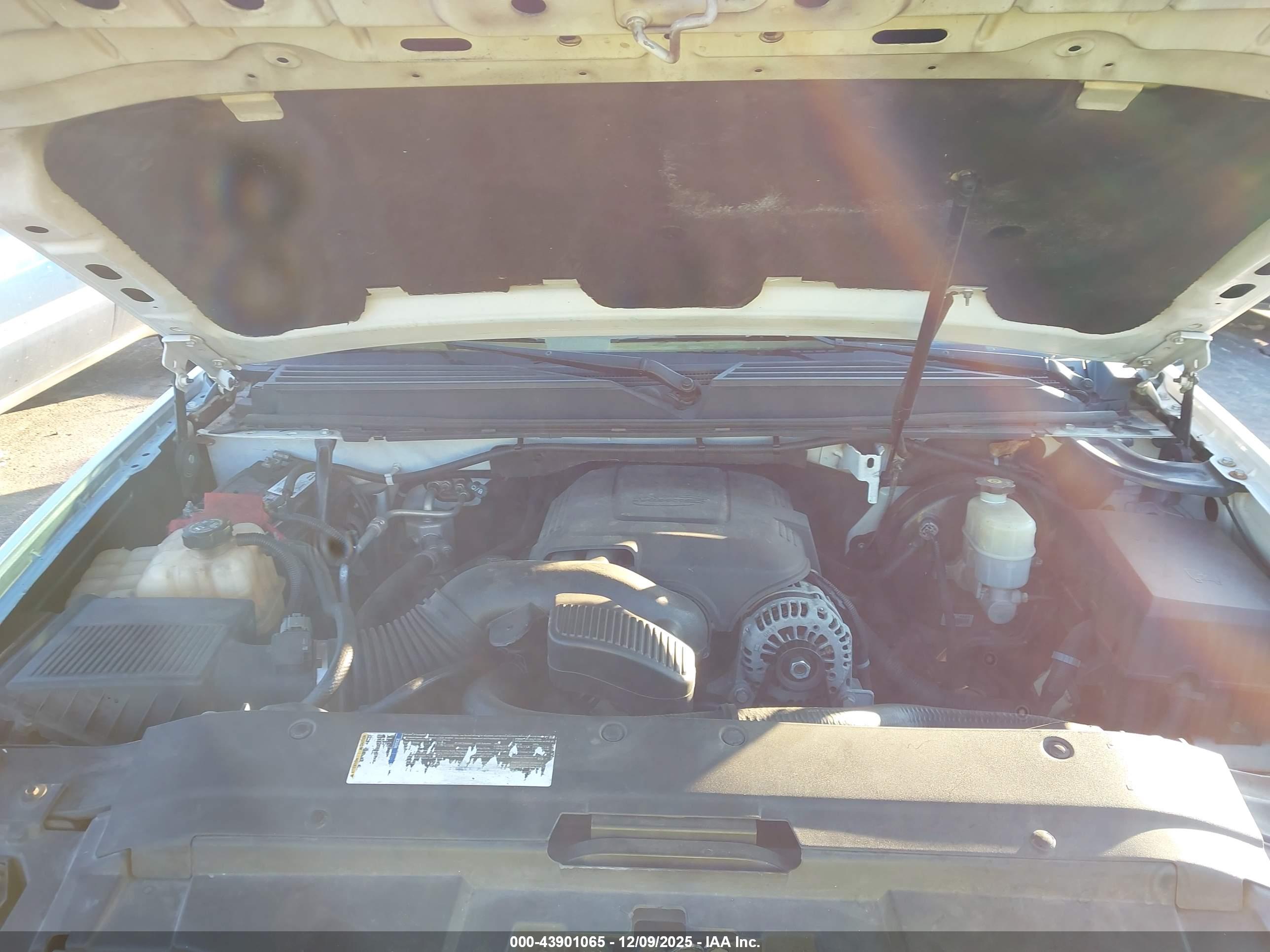 CHEVROLET AVALANCHE image 10