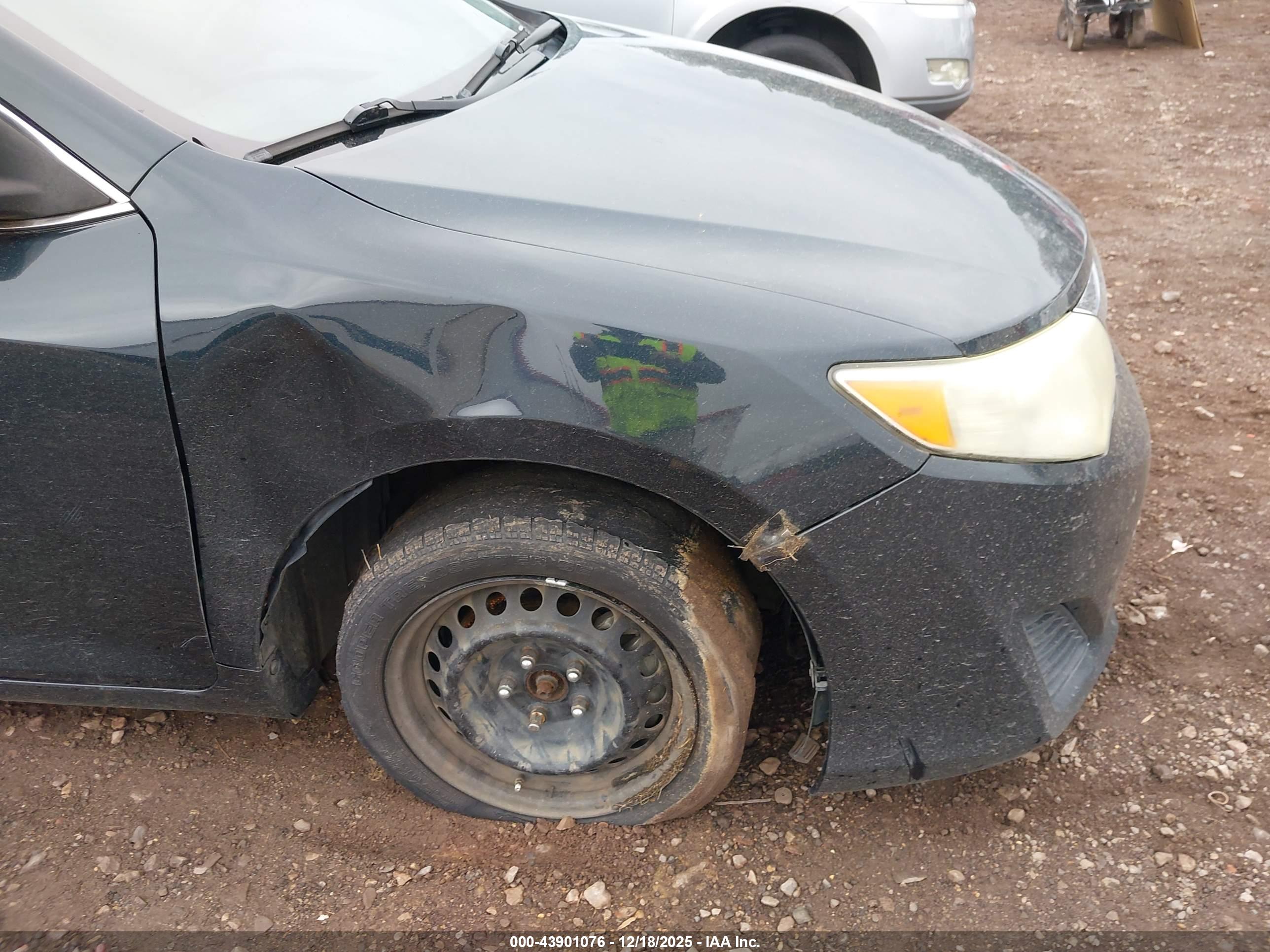 TOYOTA CAMRY image 6