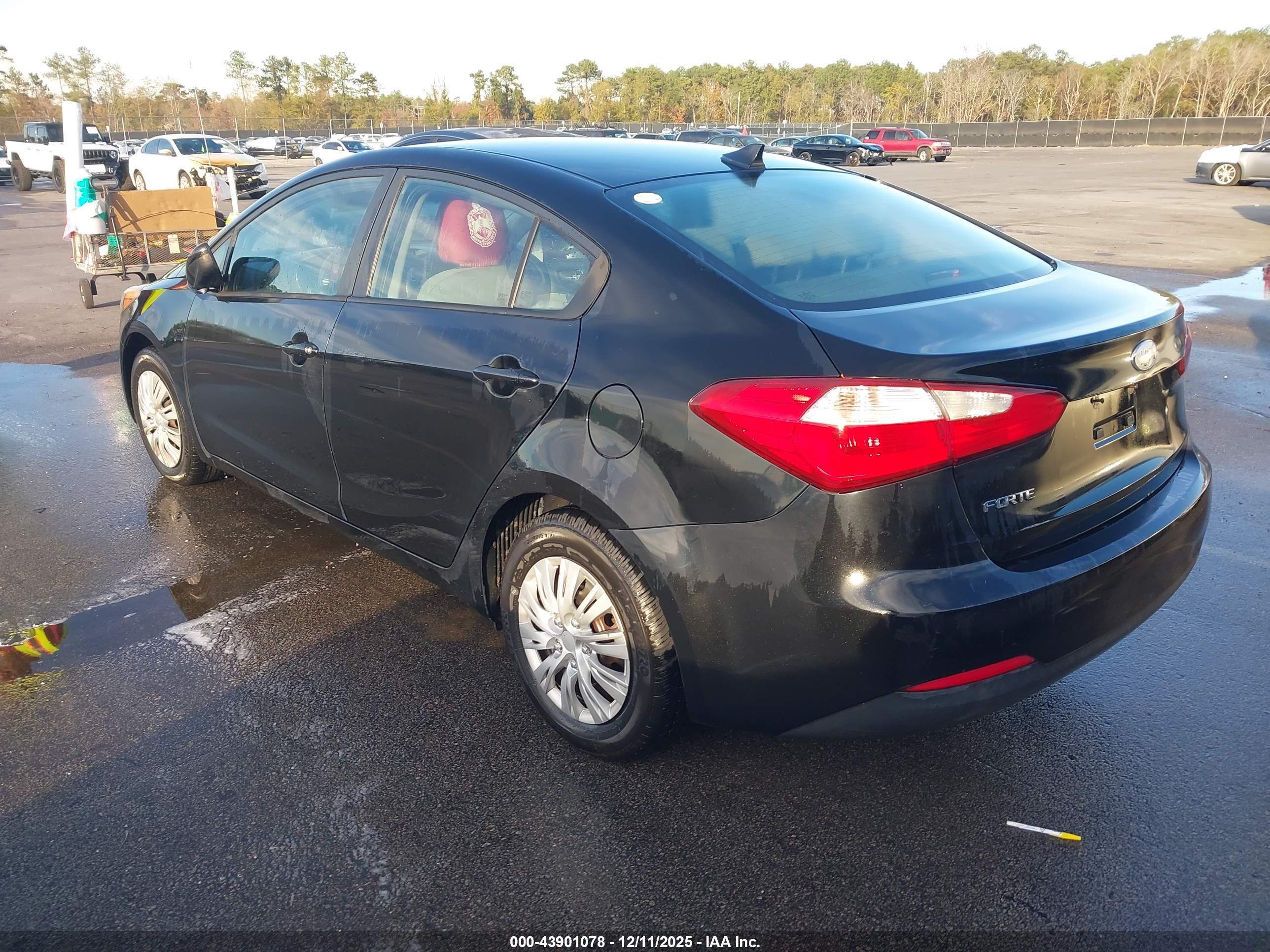 KIA FORTE image 3