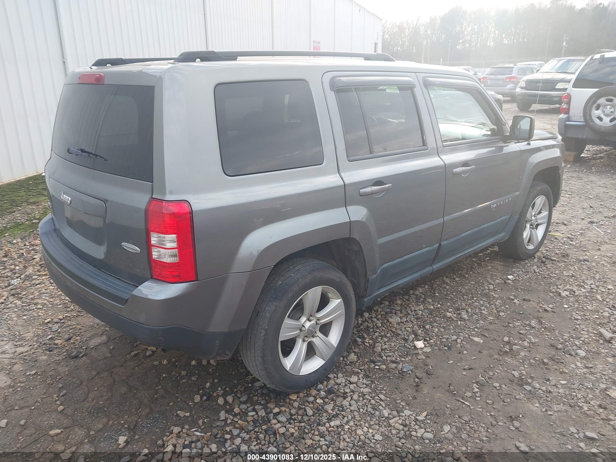 JEEP PATRIOT image 4