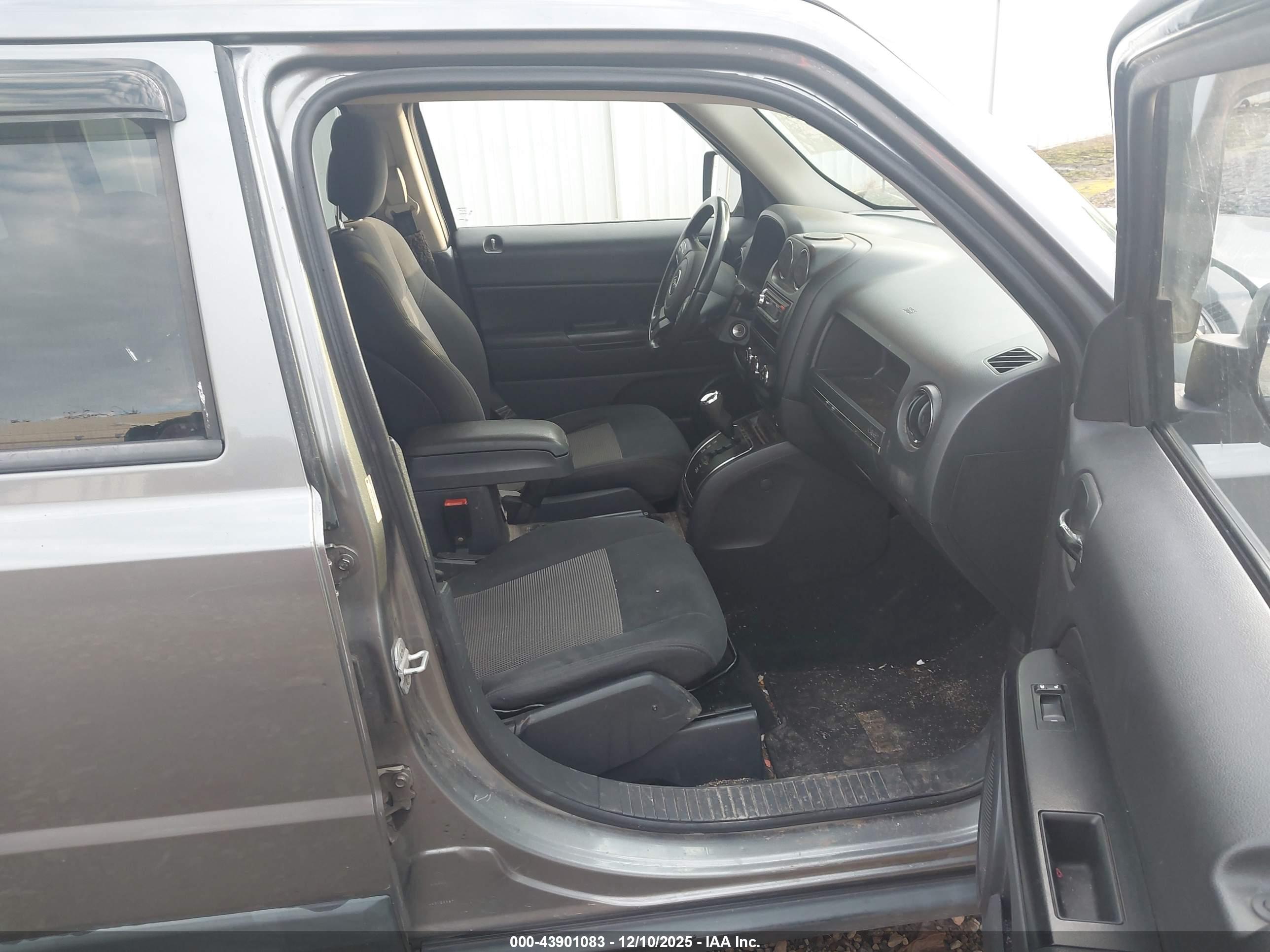 JEEP PATRIOT image 5