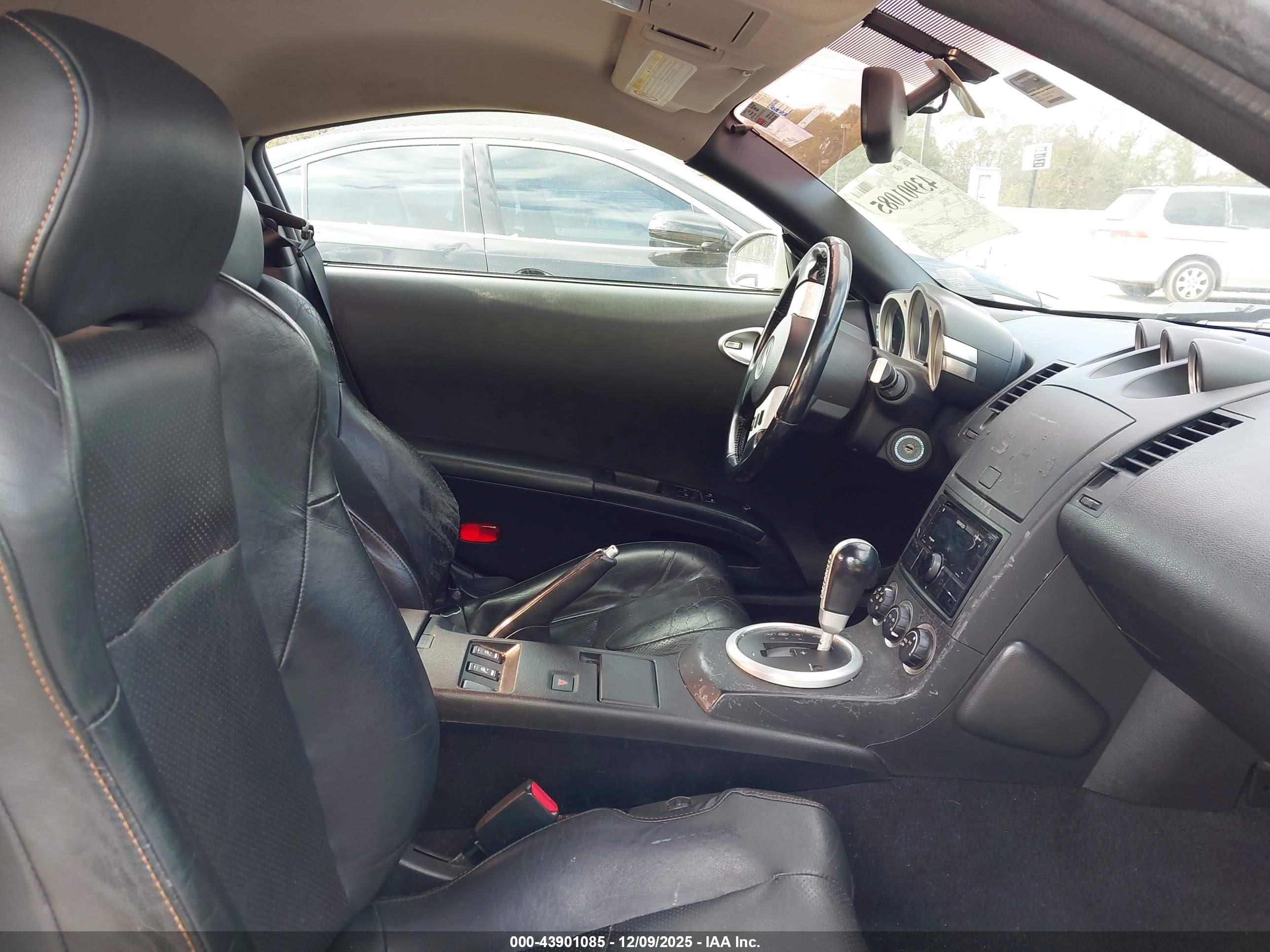 NISSAN 350Z image 5