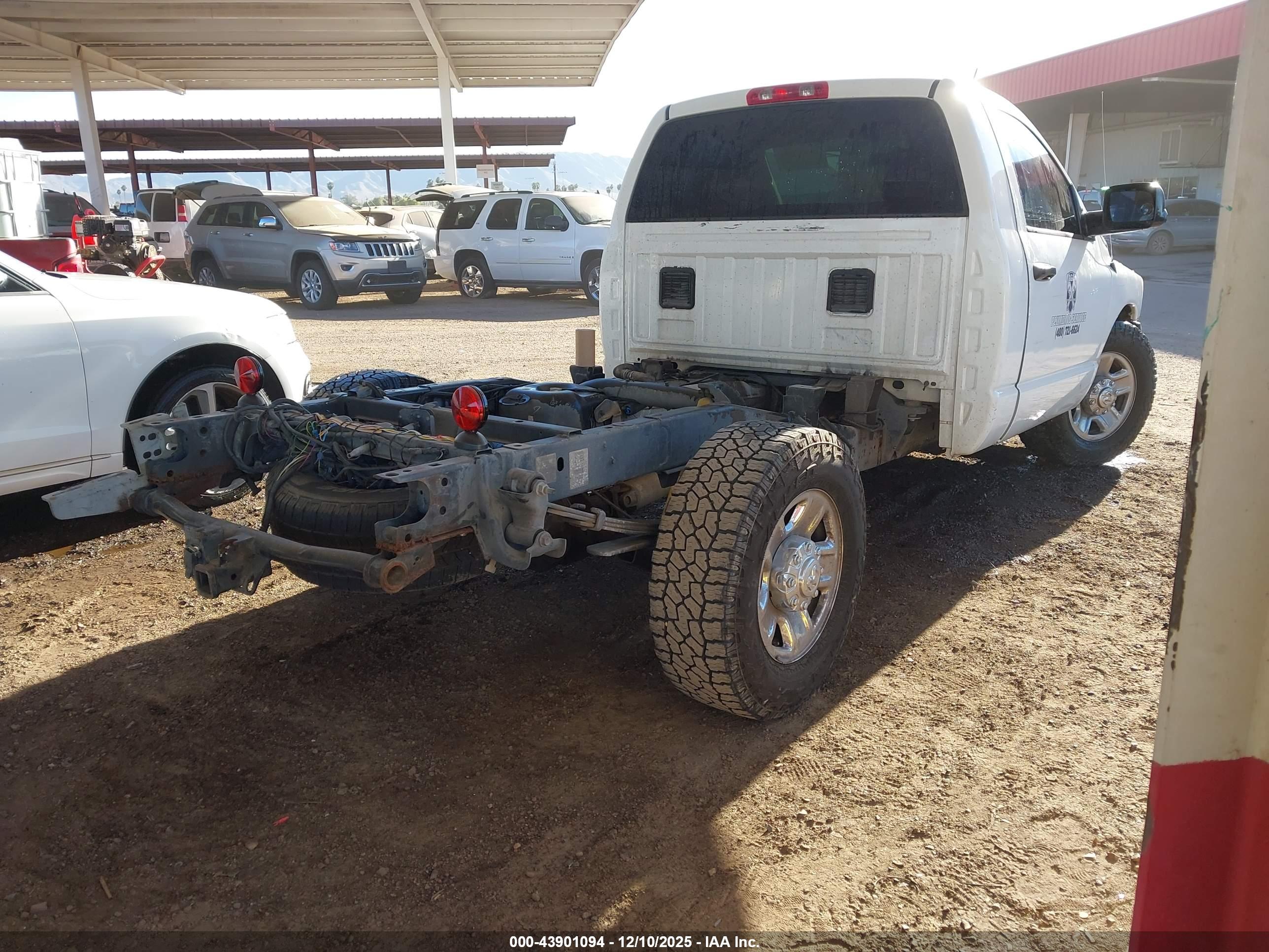 DODGE RAM image 4