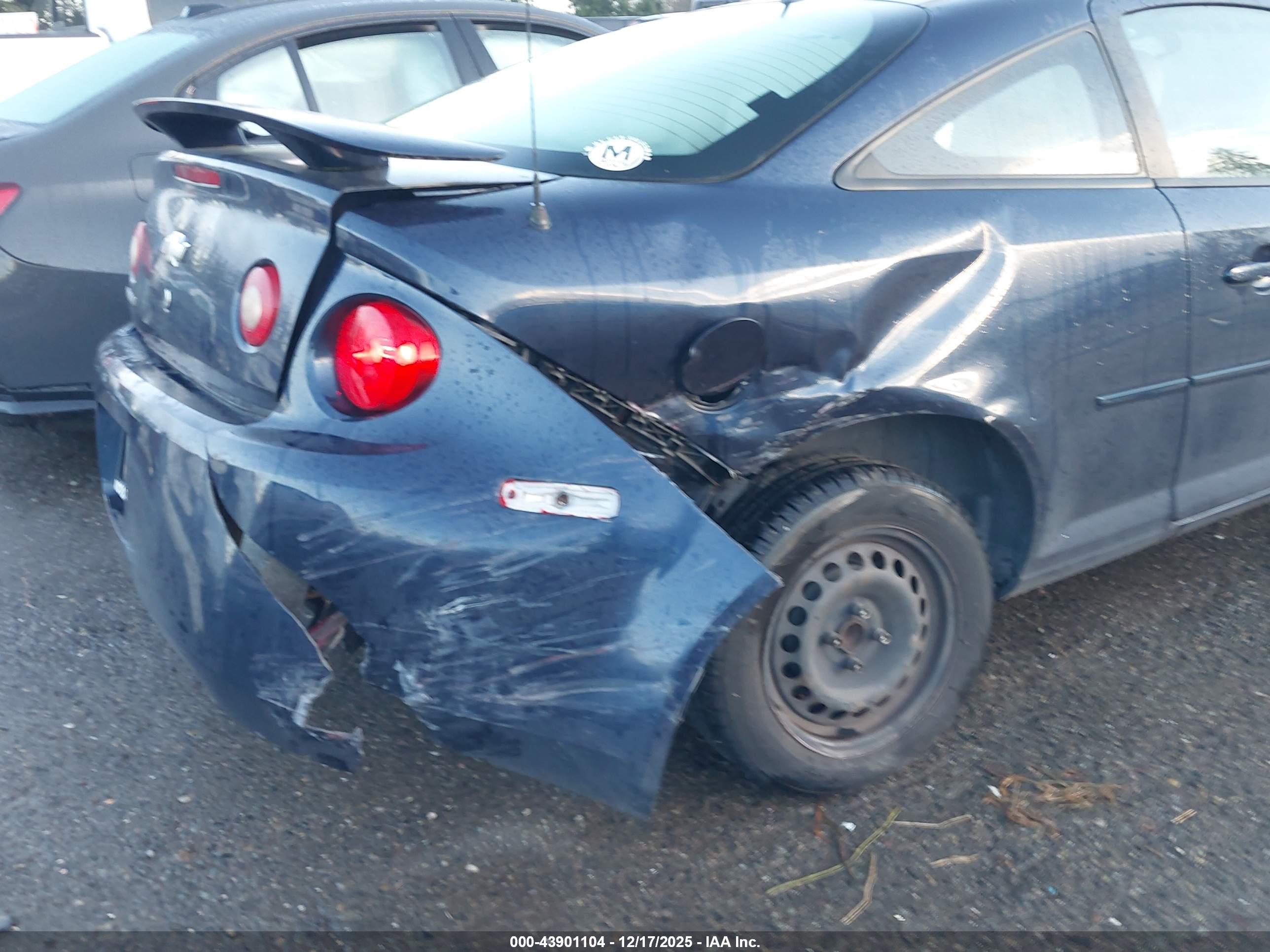 CHEVROLET COBALT image 6