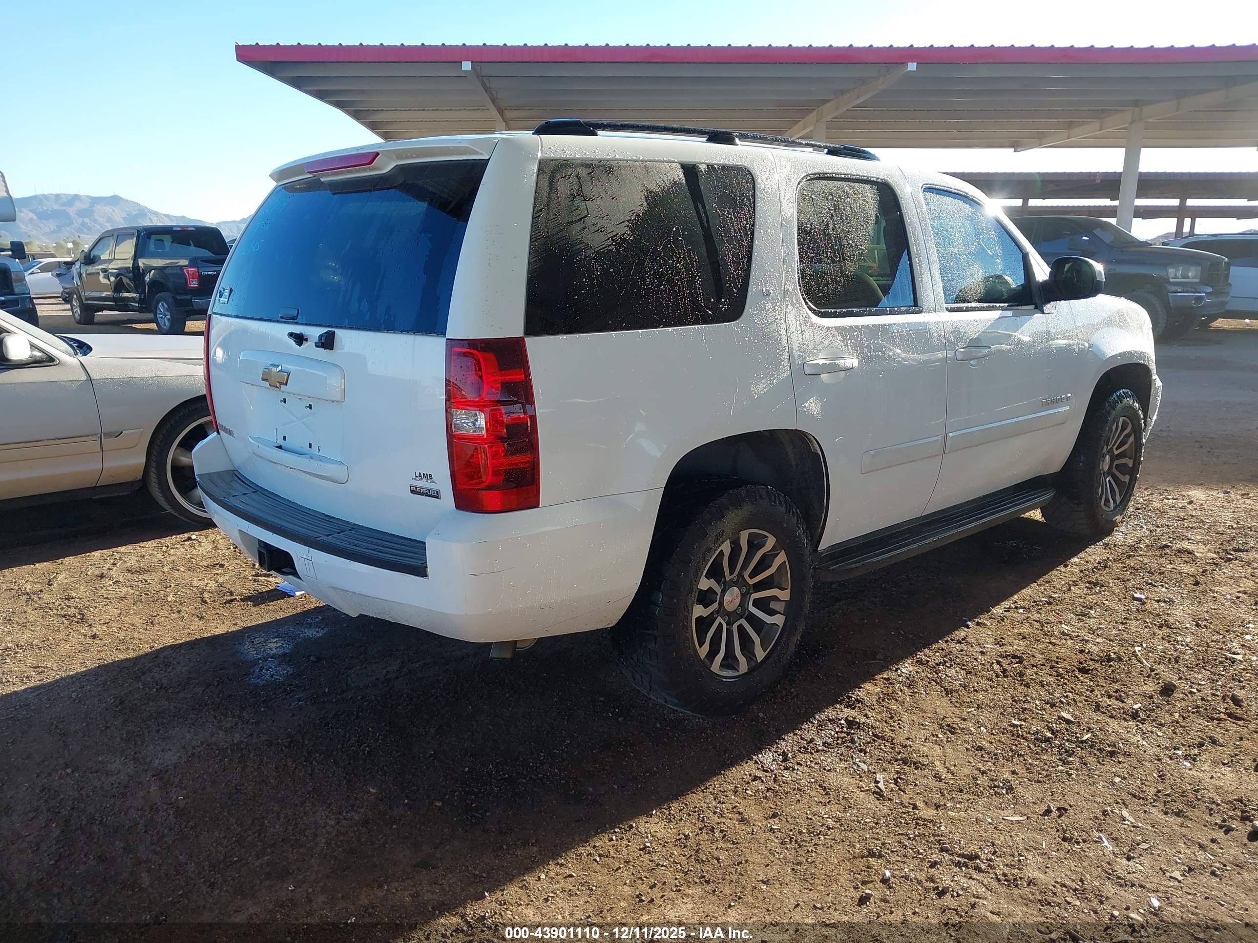 CHEVROLET TAHOE image 4