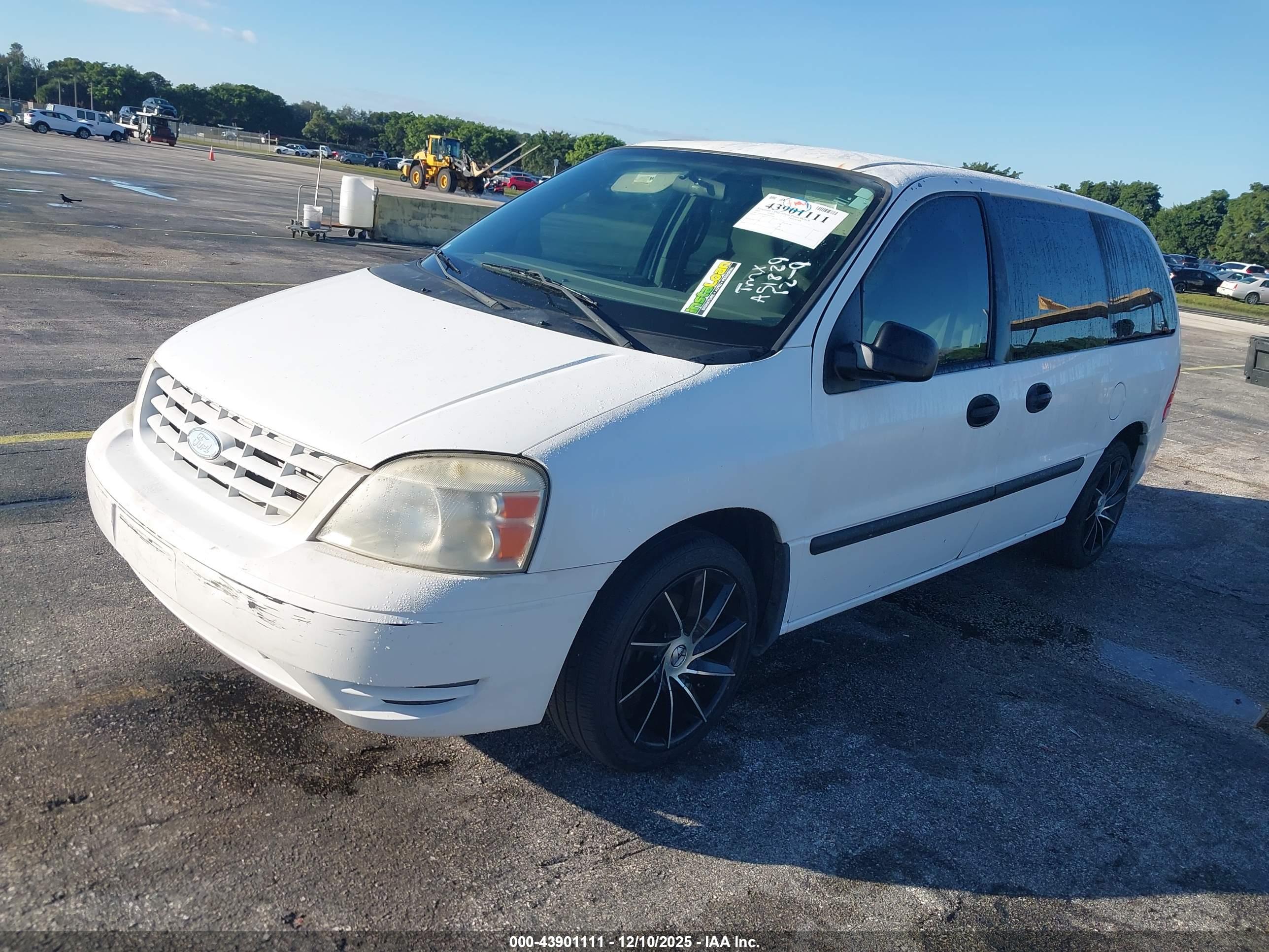 FORD FREESTAR image 2