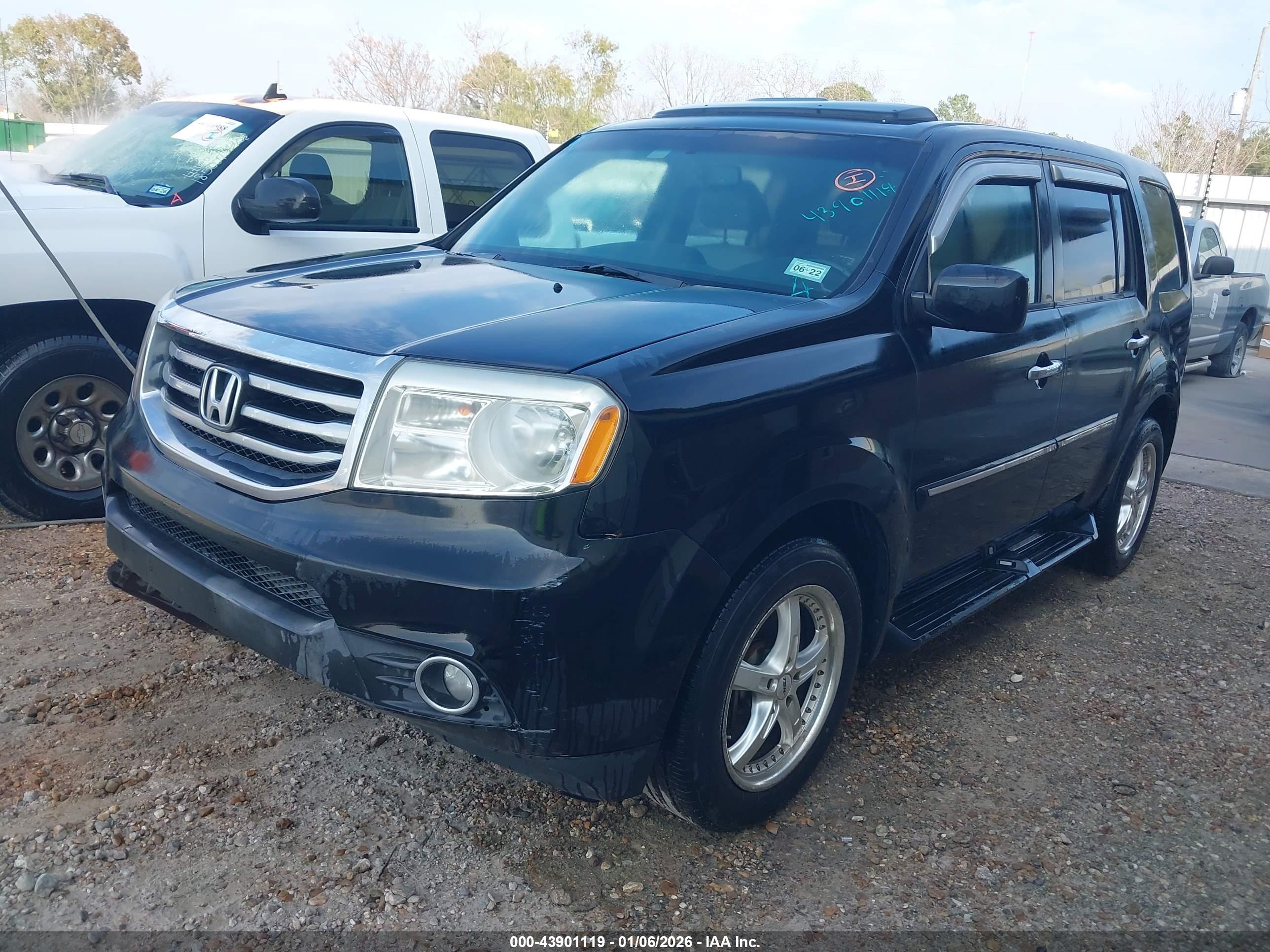 HONDA PILOT image 2