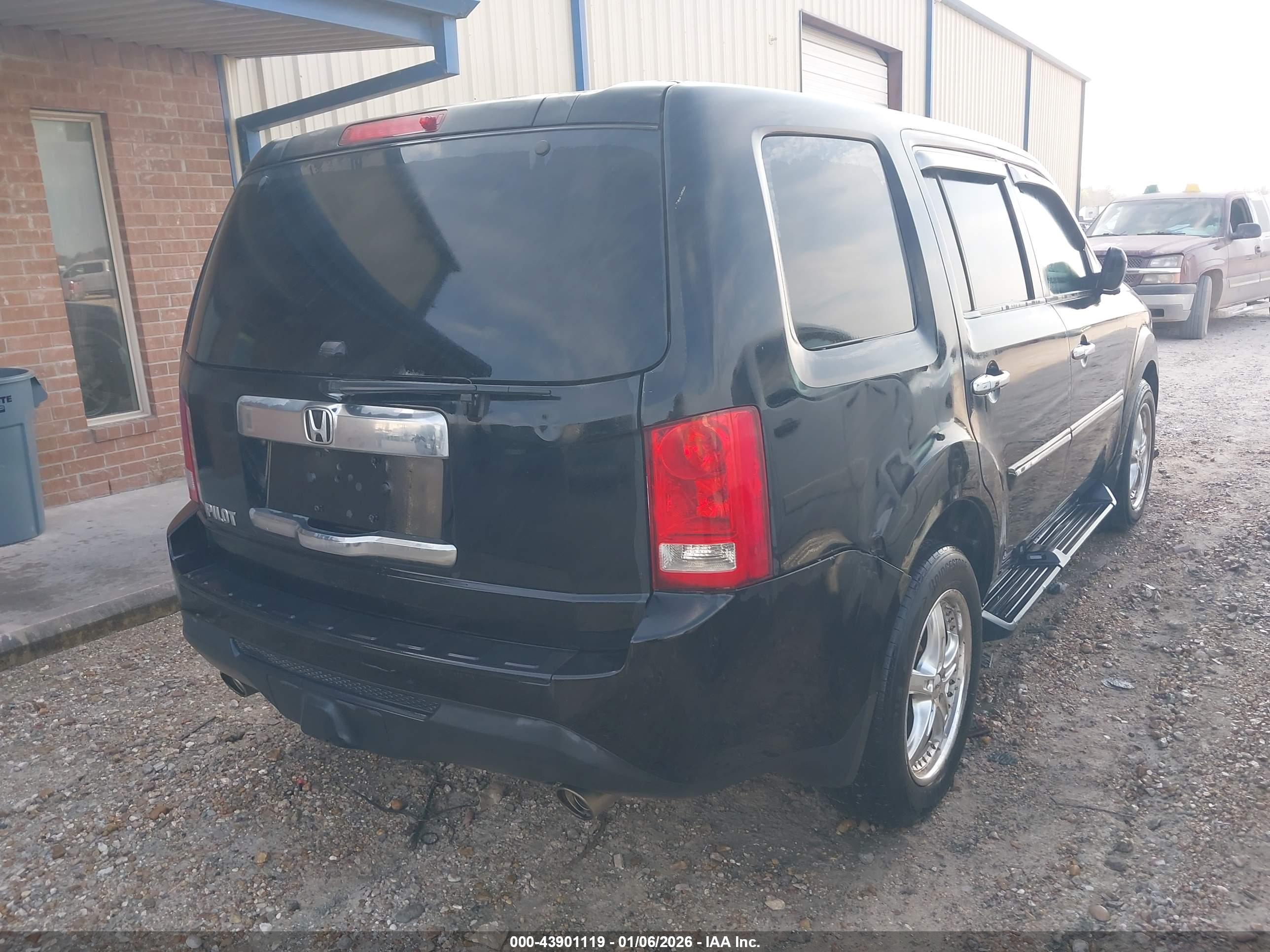 HONDA PILOT image 4