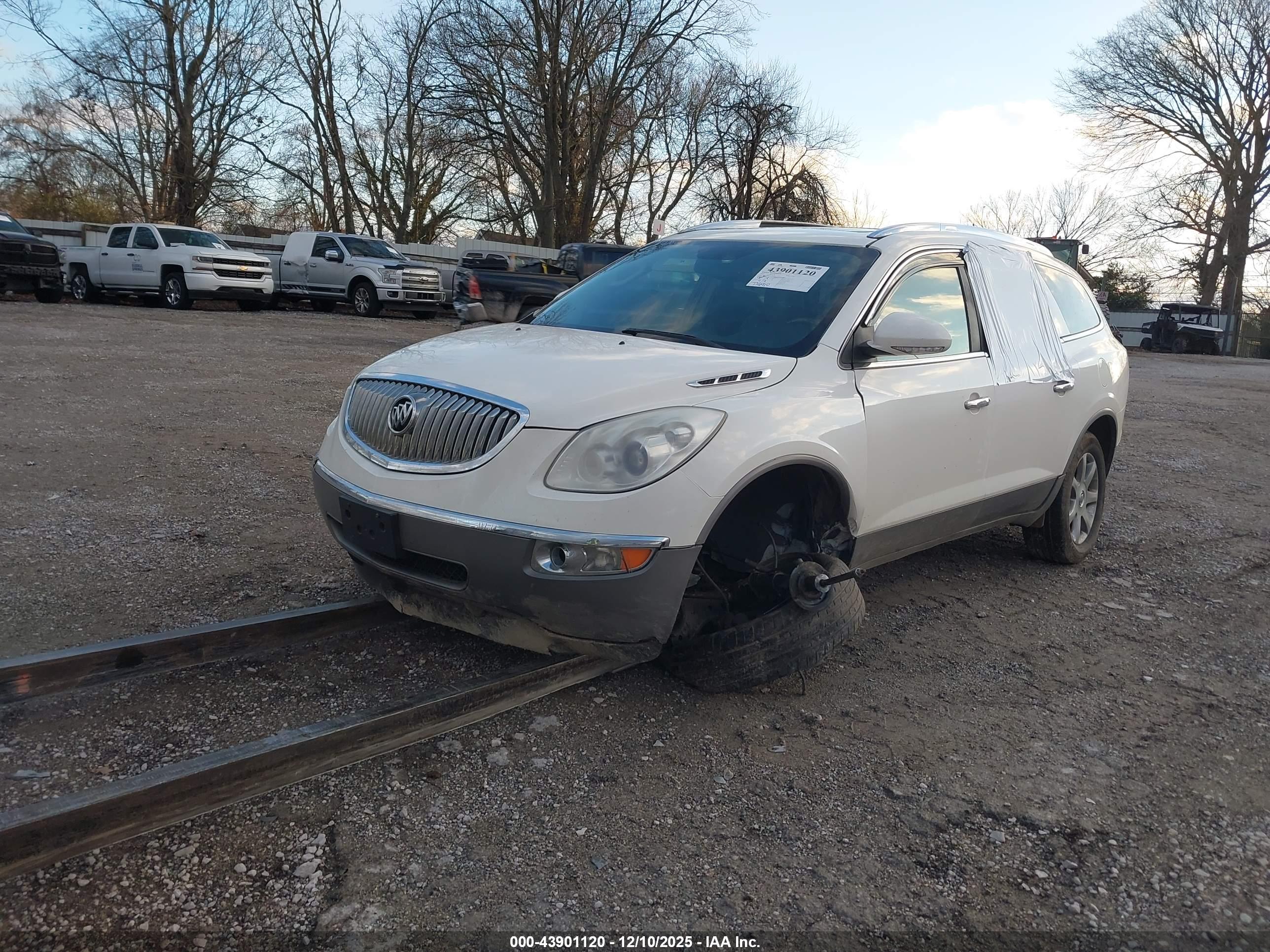 BUICK ENCLAVE image 2