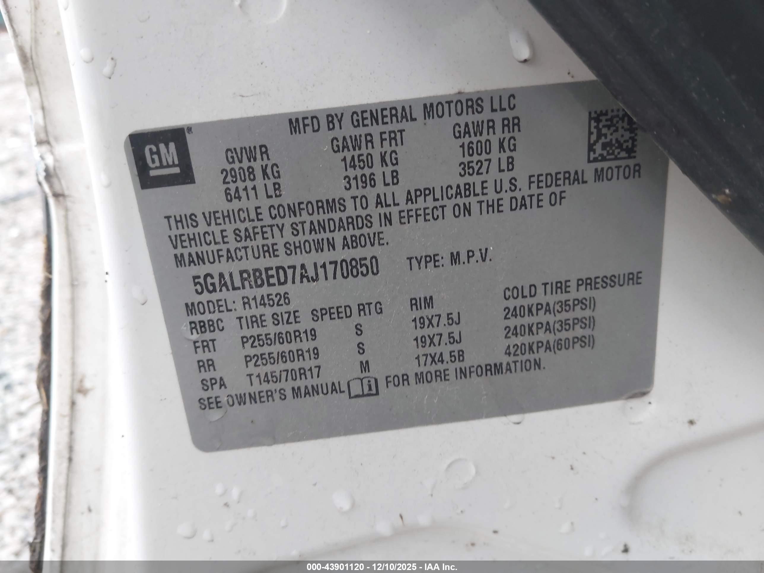 BUICK ENCLAVE image 9