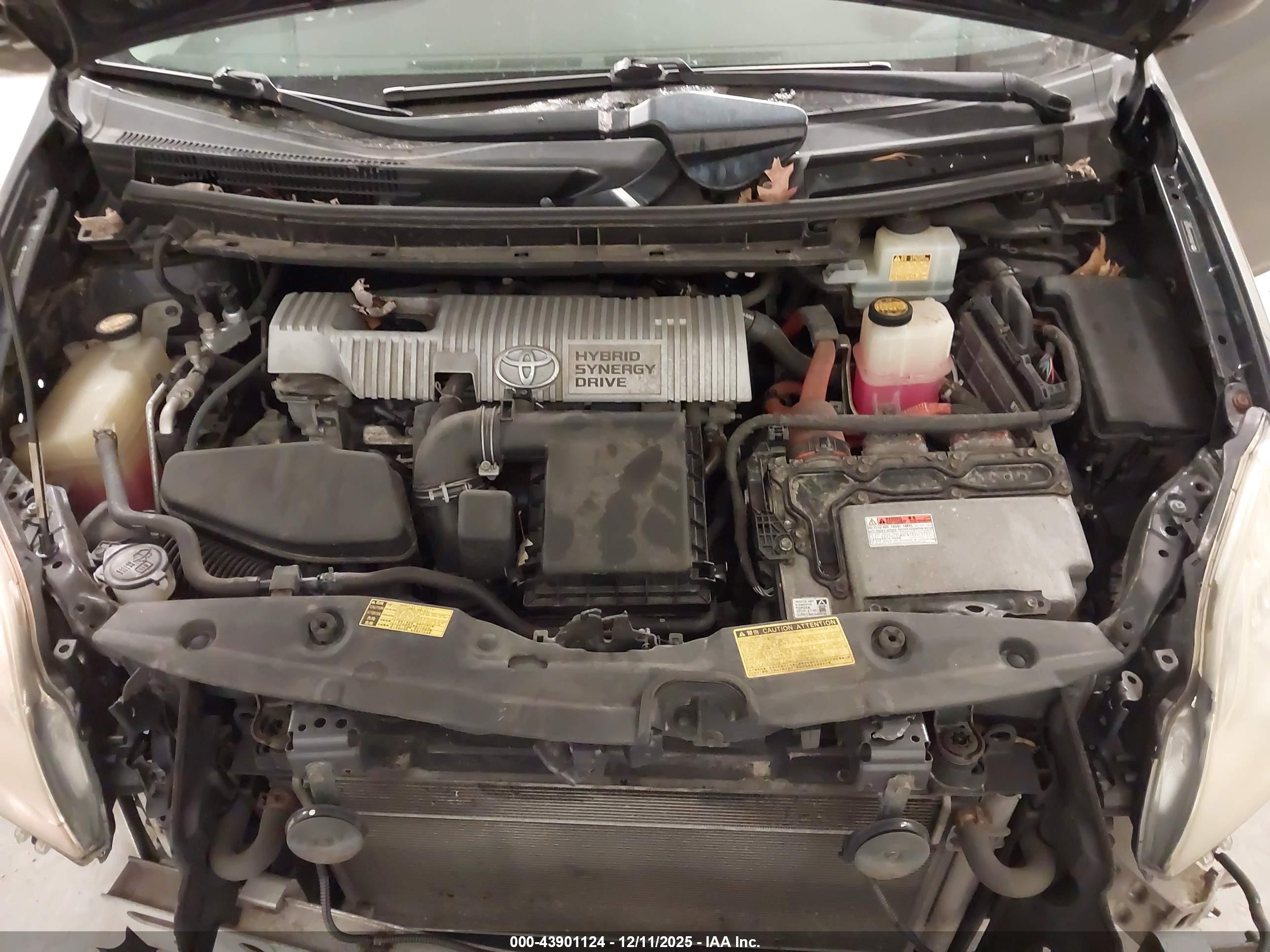 TOYOTA PRIUS image 10