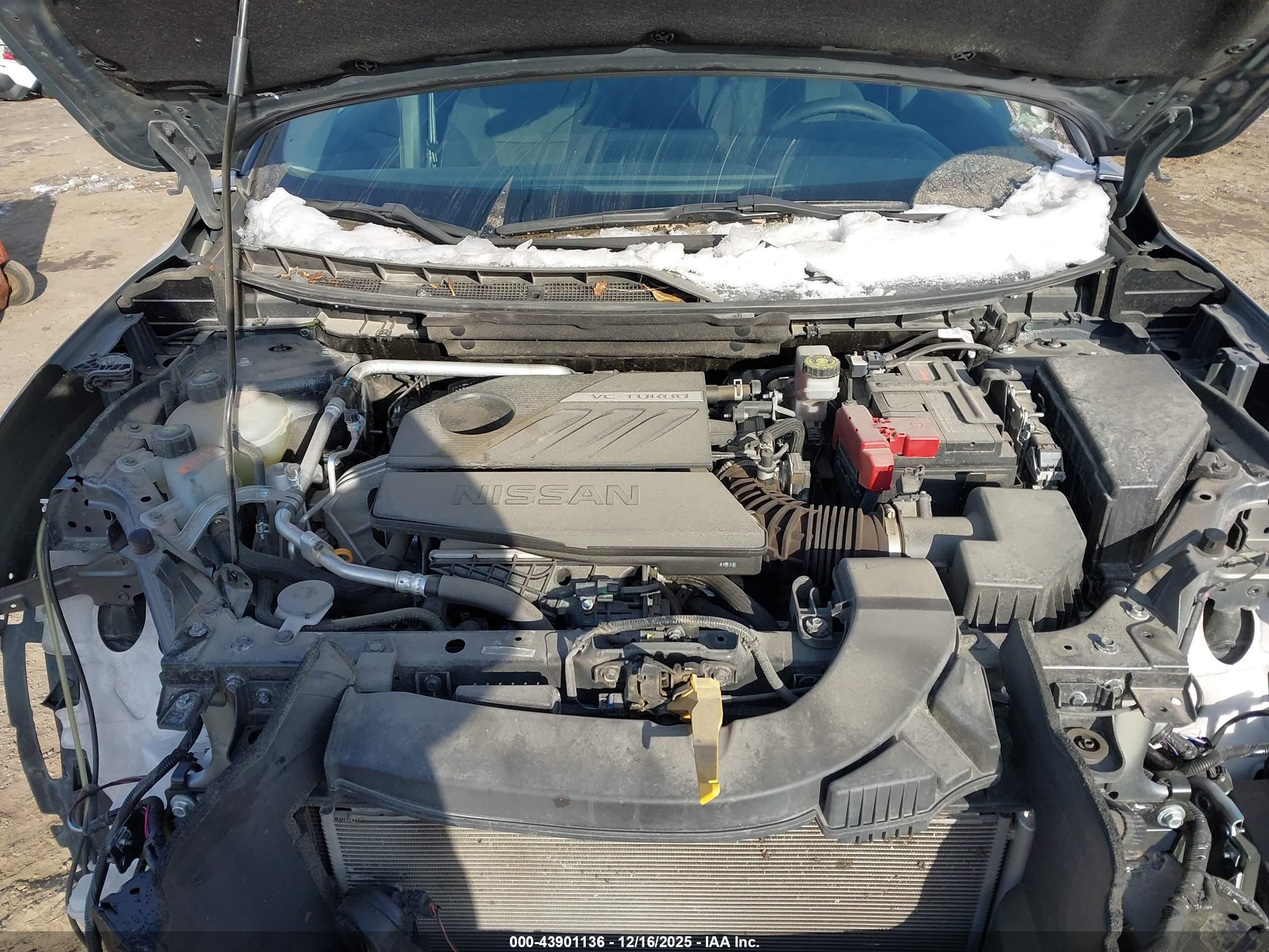 NISSAN ROGUE image 10