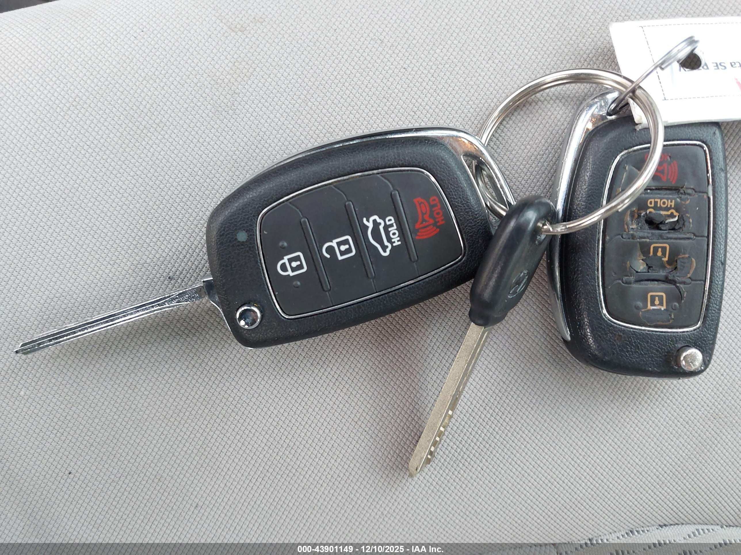 HYUNDAI SONATA image 11