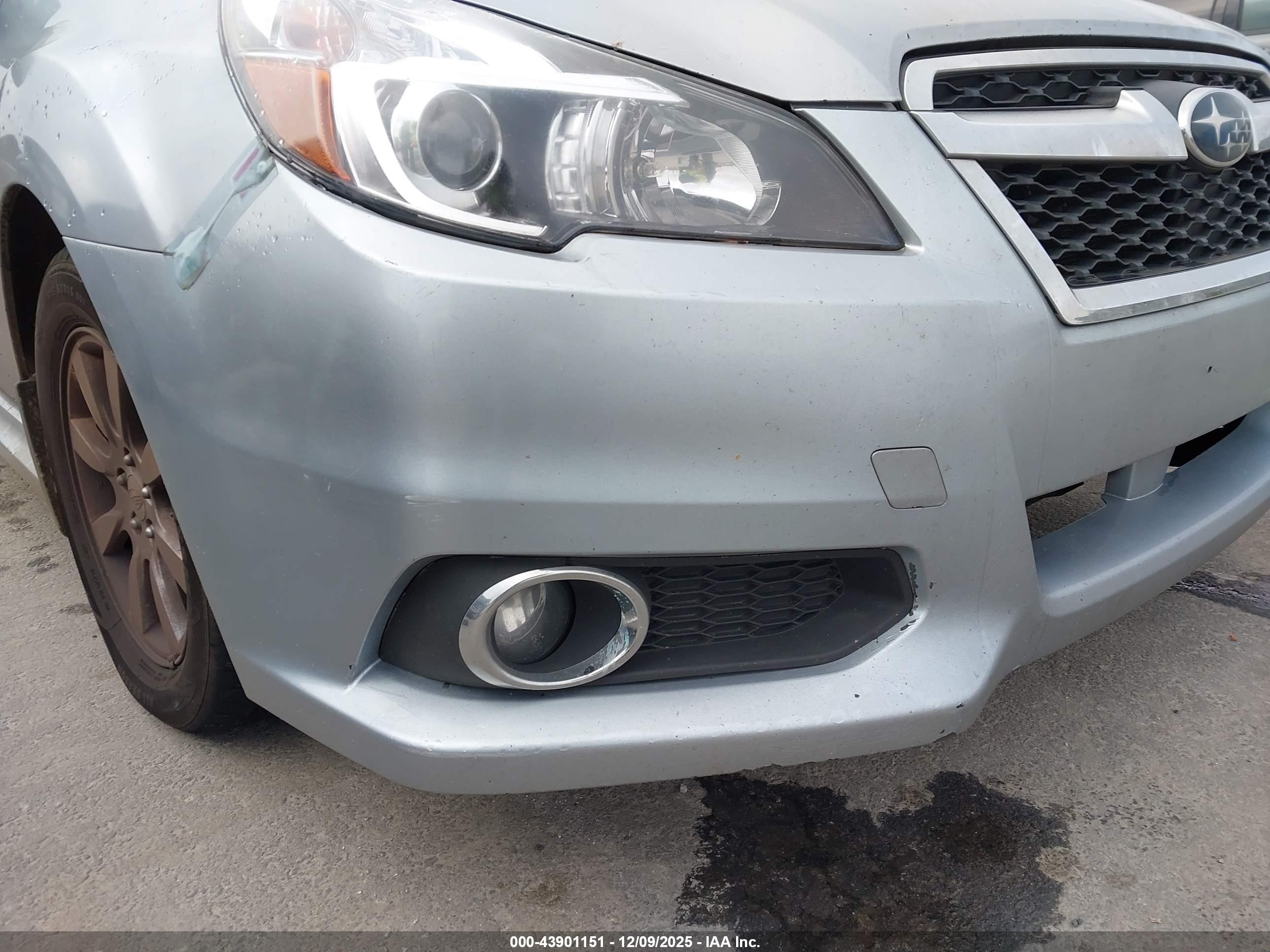 SUBARU LEGACY image 6