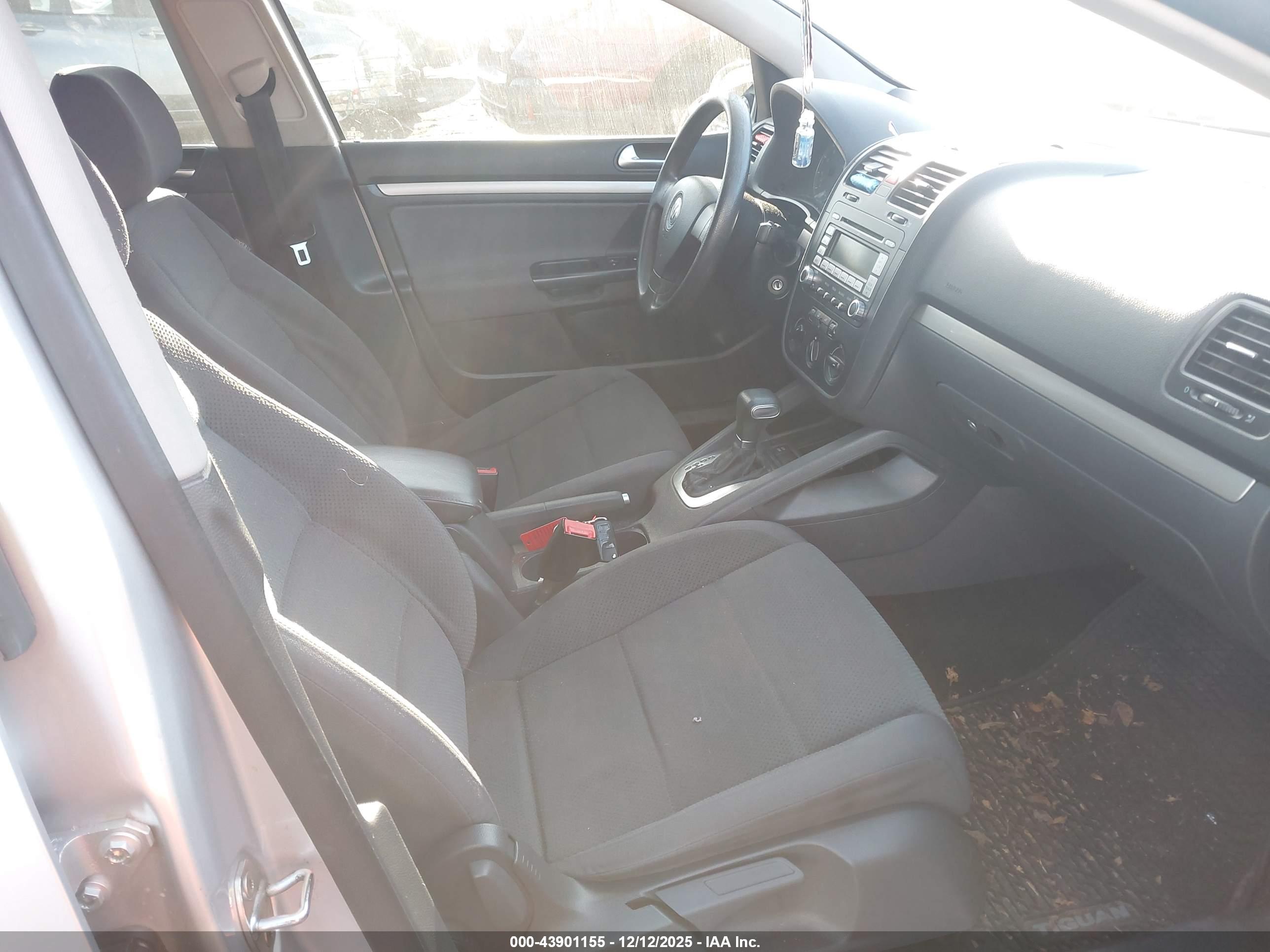 VOLKSWAGEN RABBIT image 5