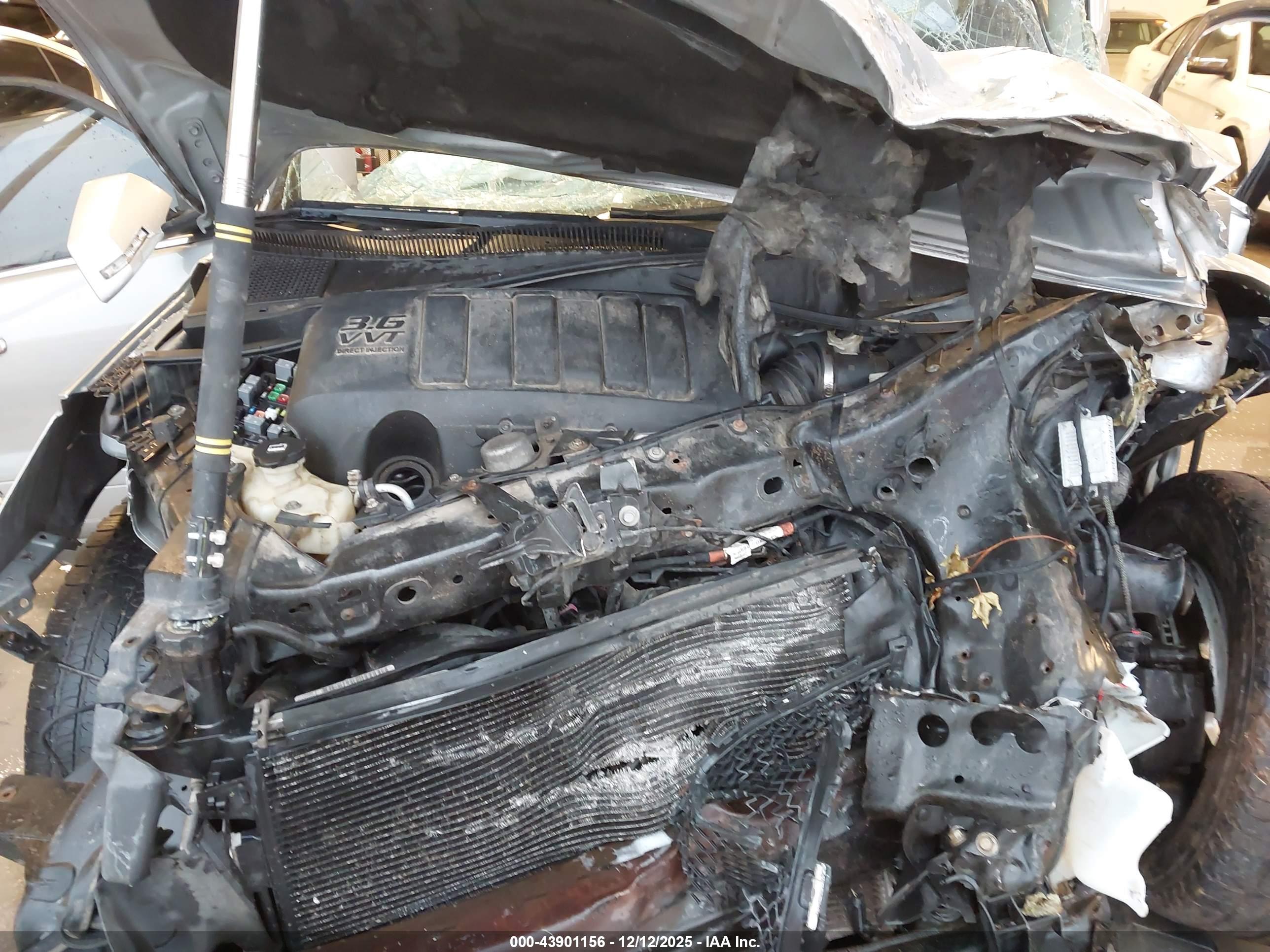 CHEVROLET TRAVERSE image 10