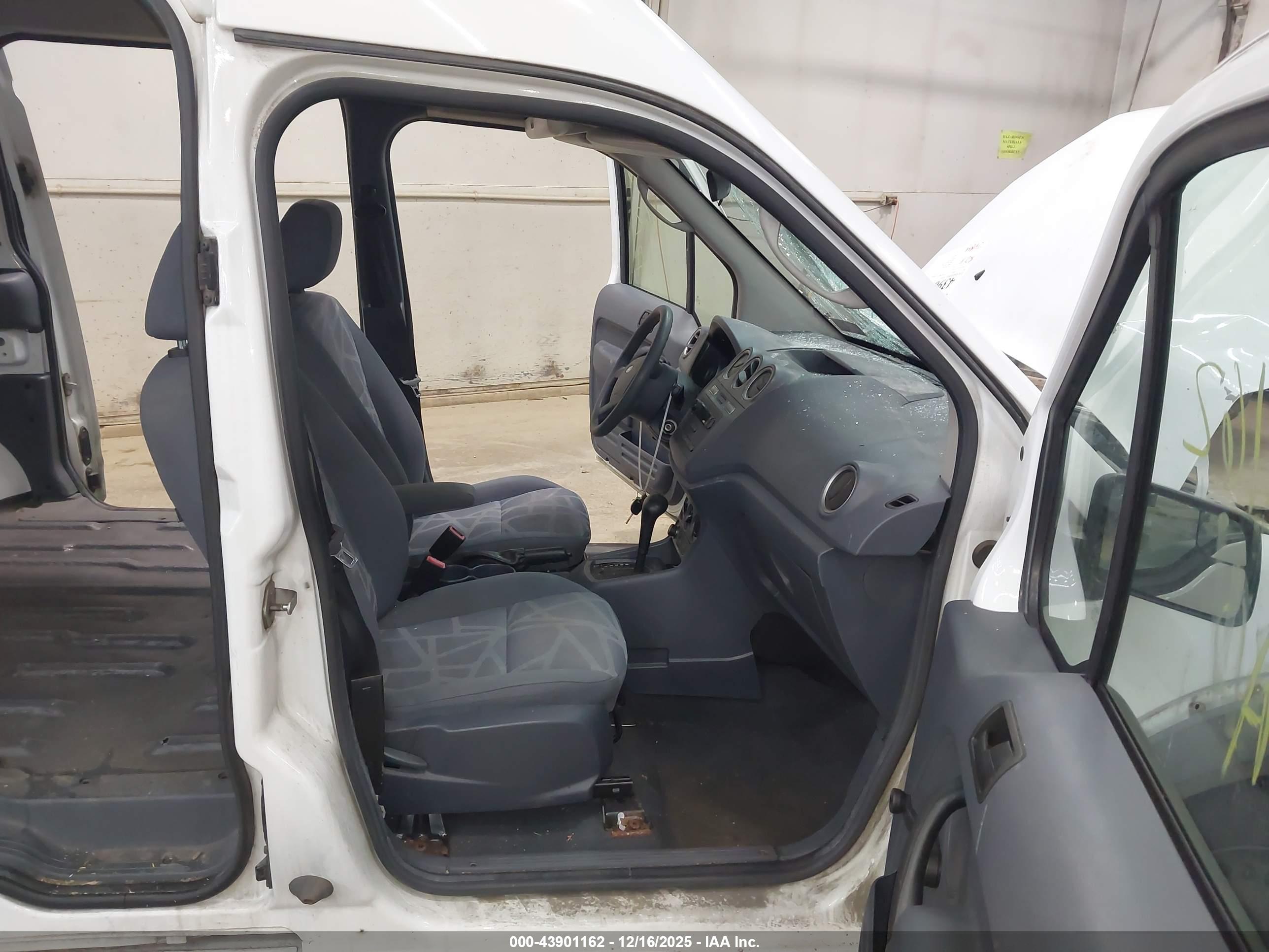FORD TRANSIT image 5