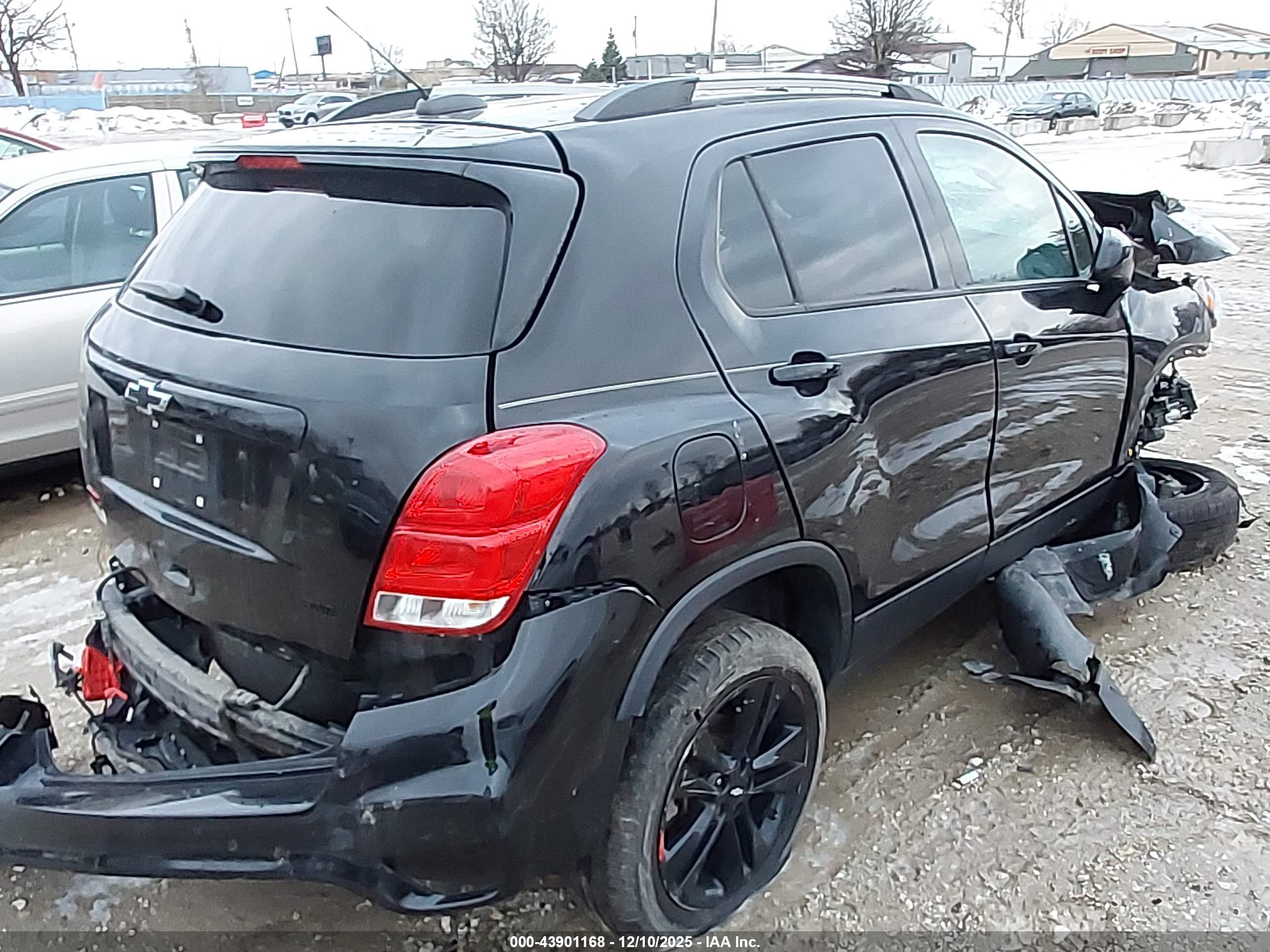 CHEVROLET TRAX image 4