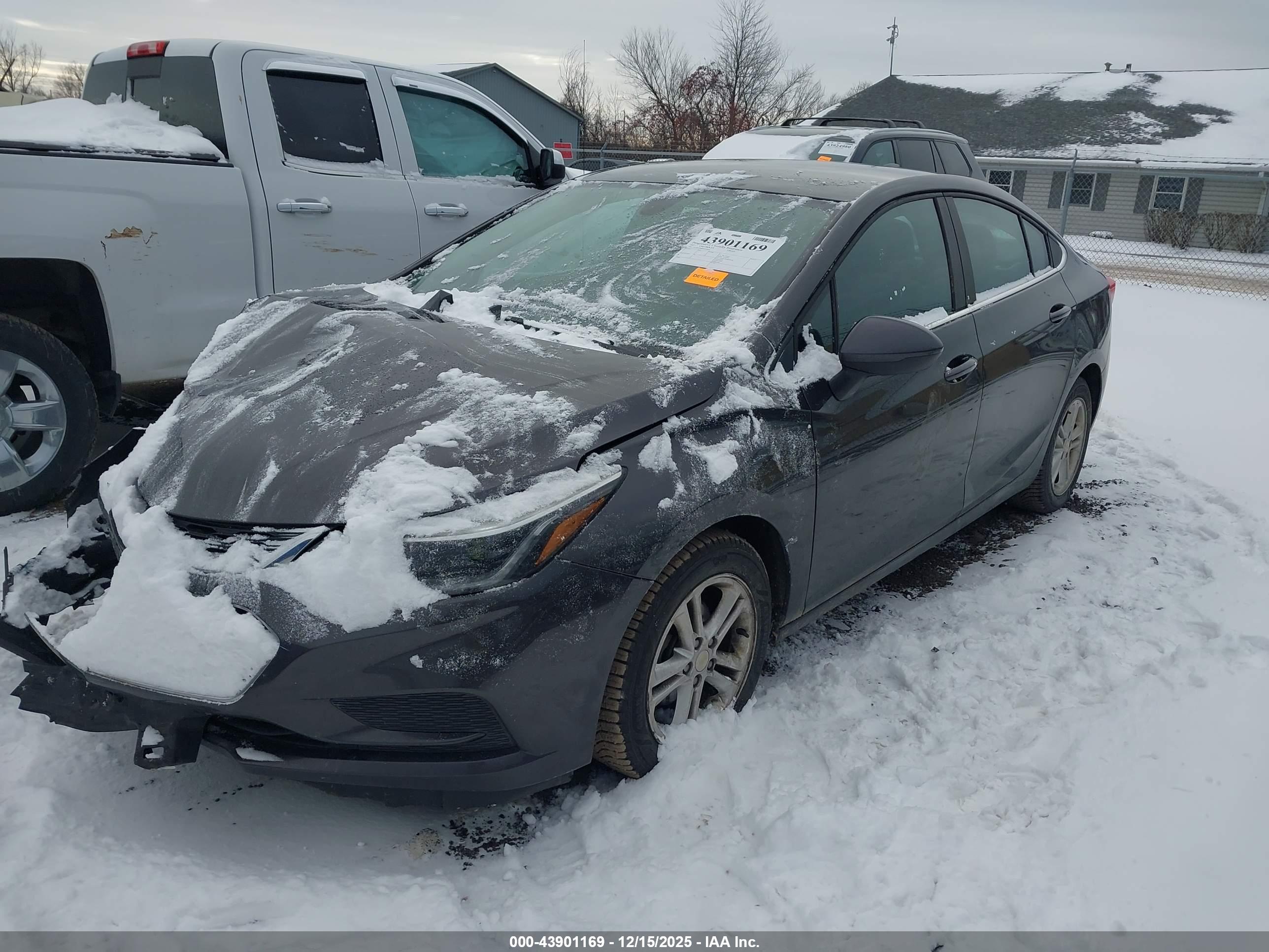CHEVROLET CRUZE image 2