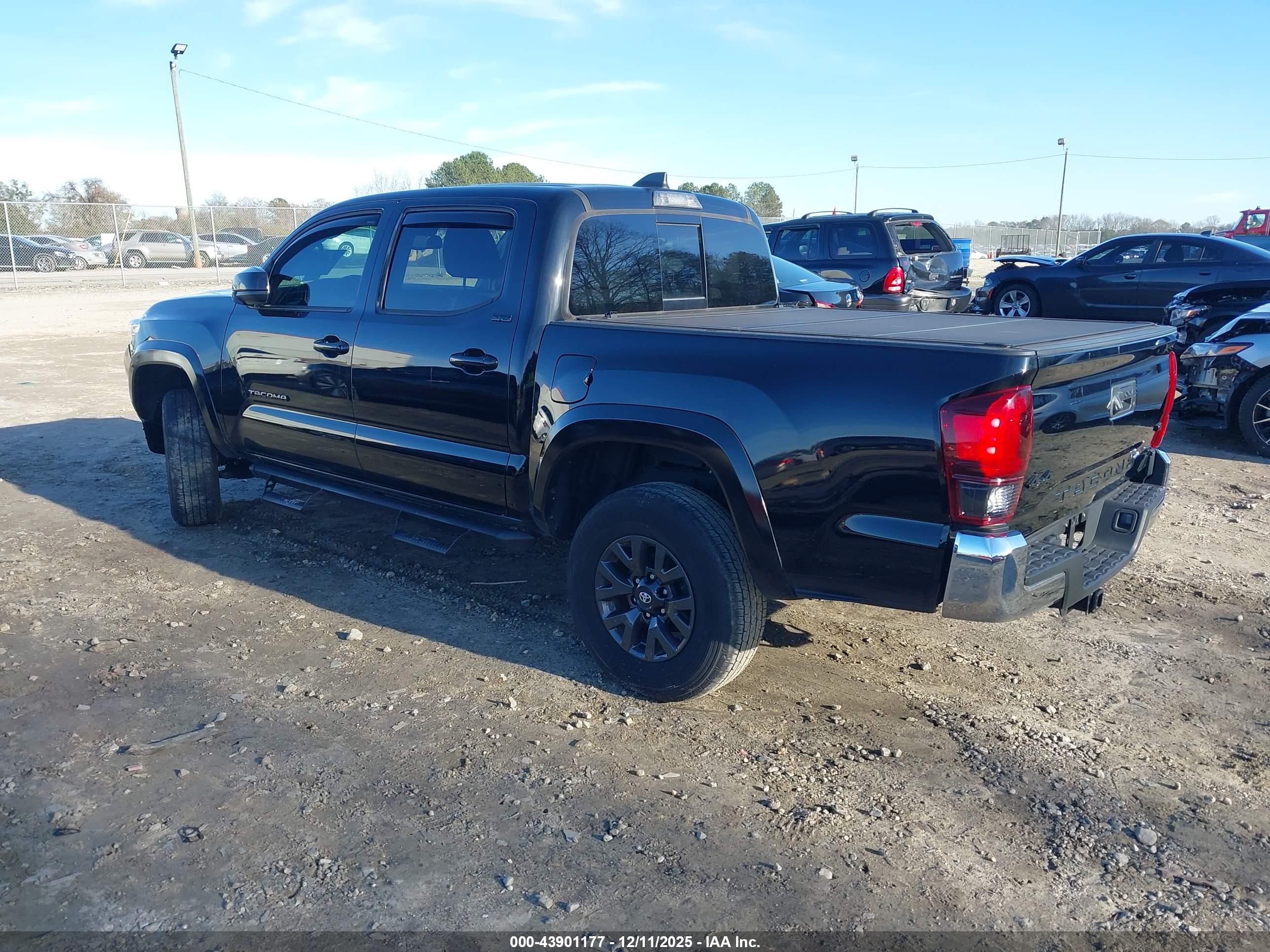 TOYOTA TACOMA image 3