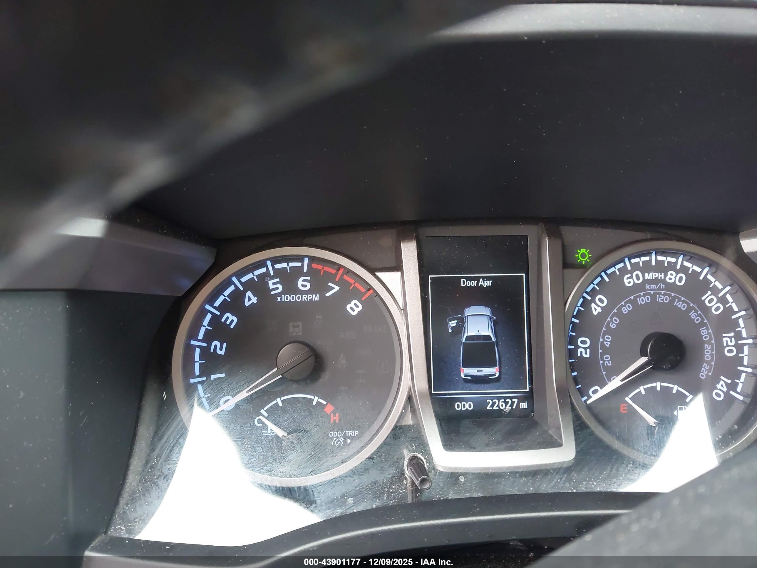 TOYOTA TACOMA image 7