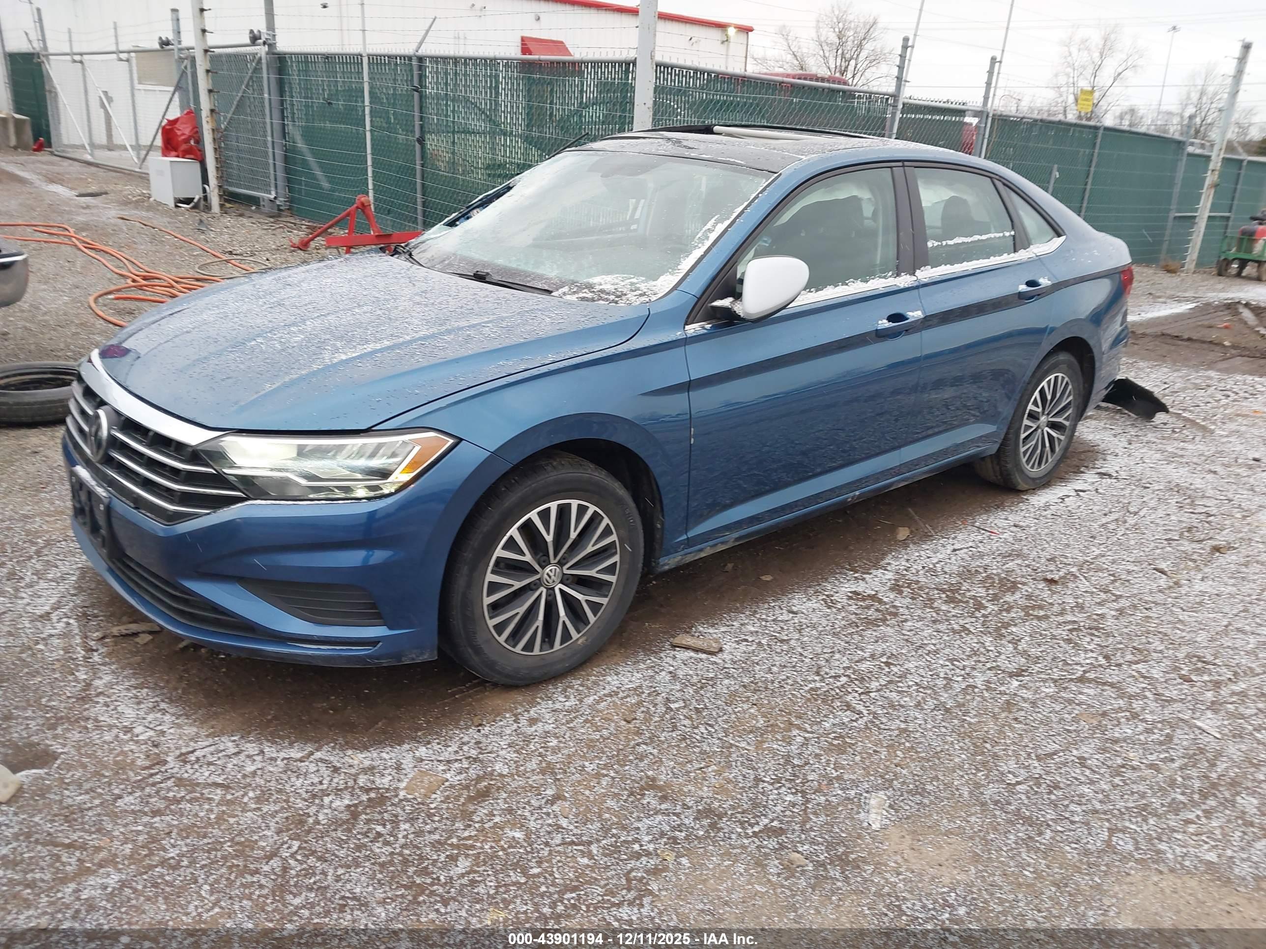 VOLKSWAGEN JETTA image 2