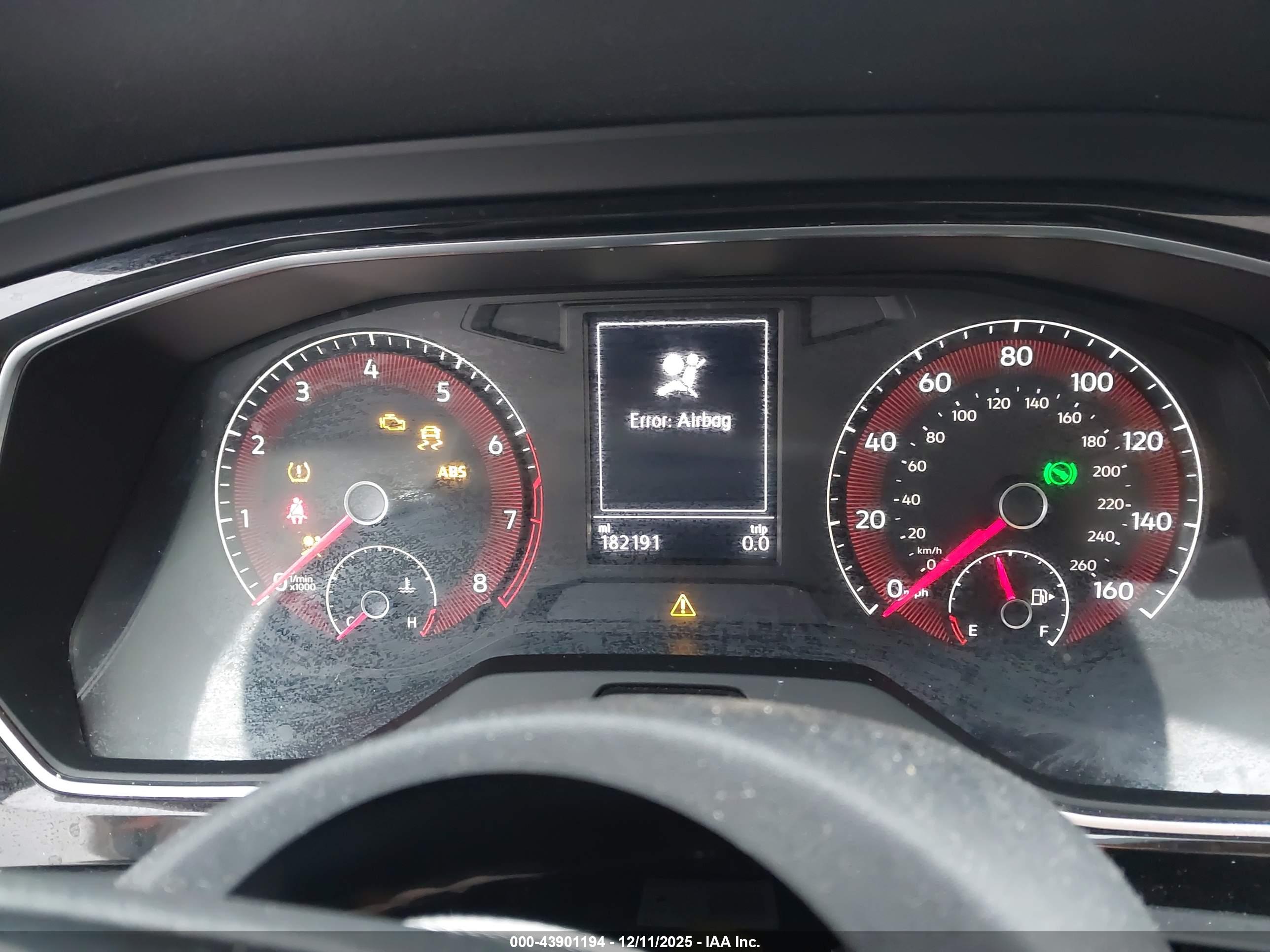 VOLKSWAGEN JETTA image 7