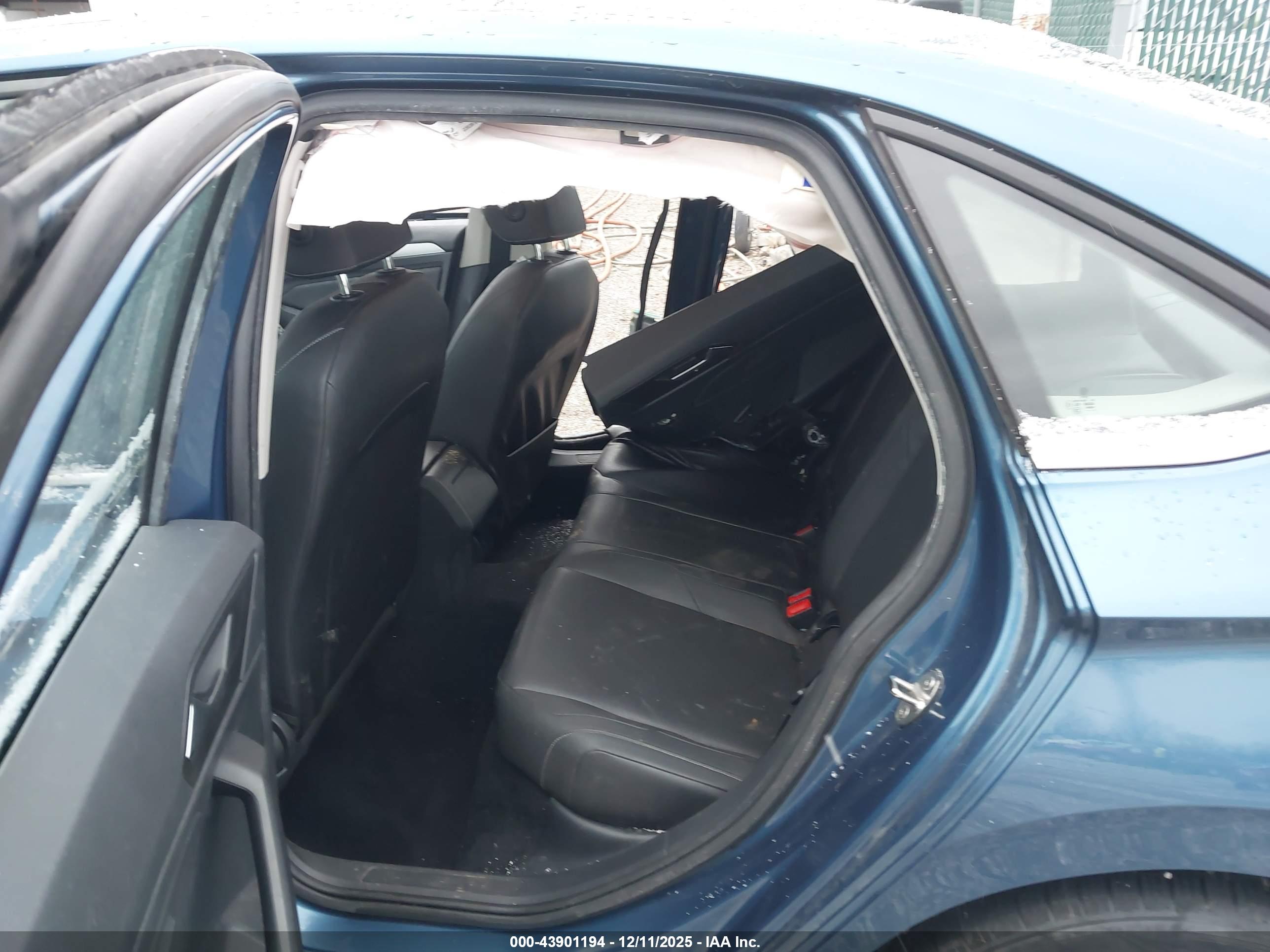 VOLKSWAGEN JETTA image 8