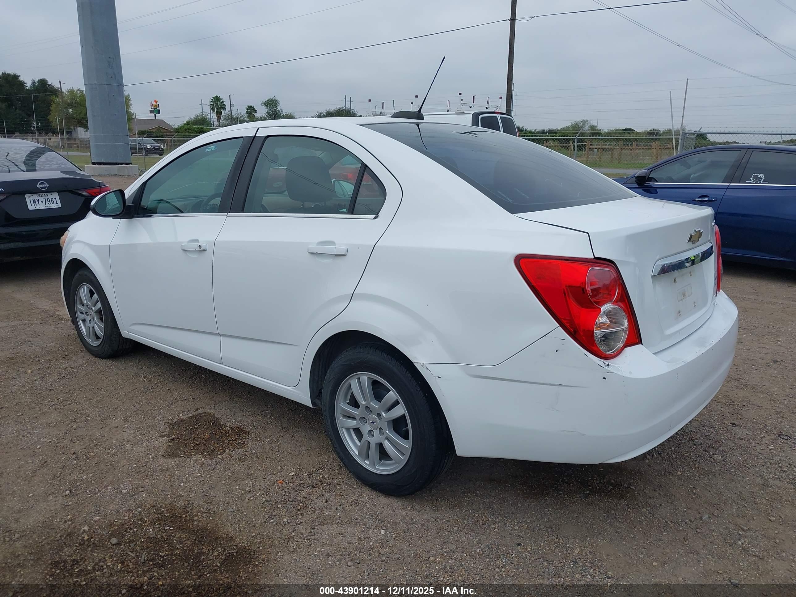 CHEVROLET SONIC image 3