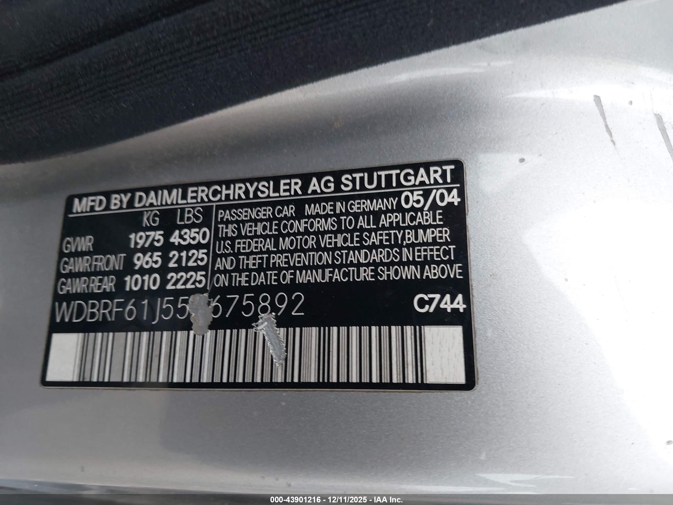 MERCEDES-BENZ C image 9