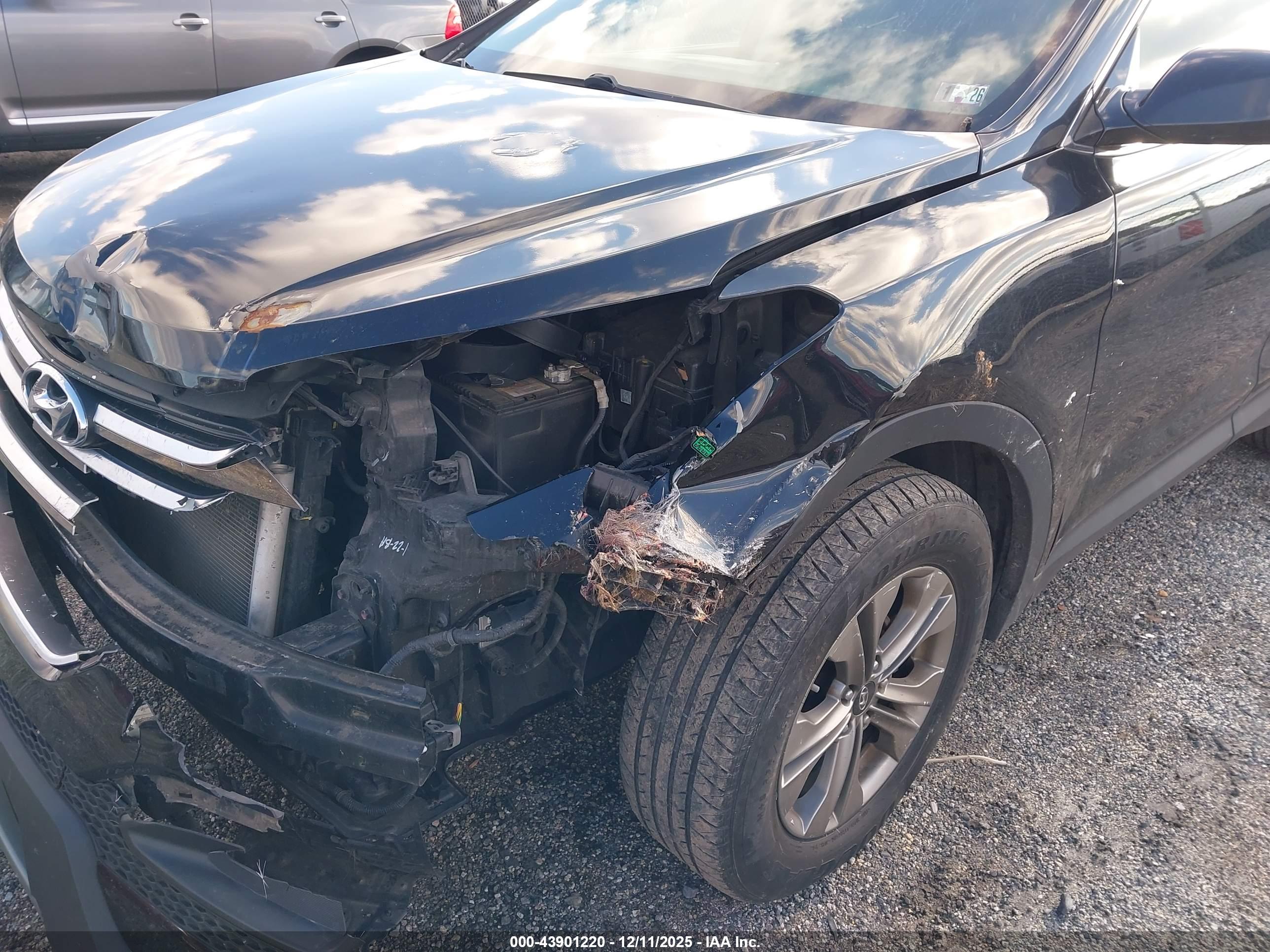 HYUNDAI SANTA image 6