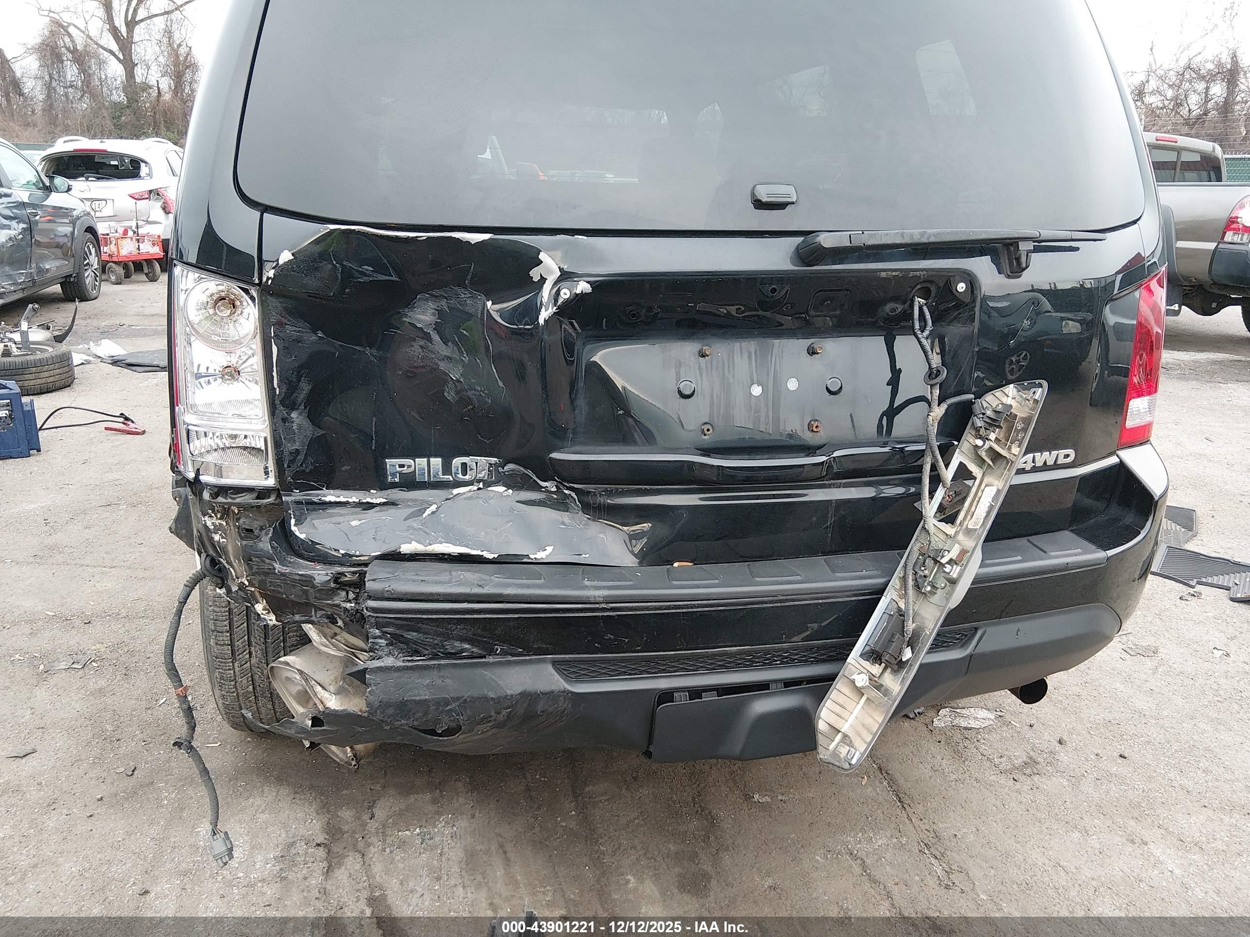 HONDA PILOT image 6