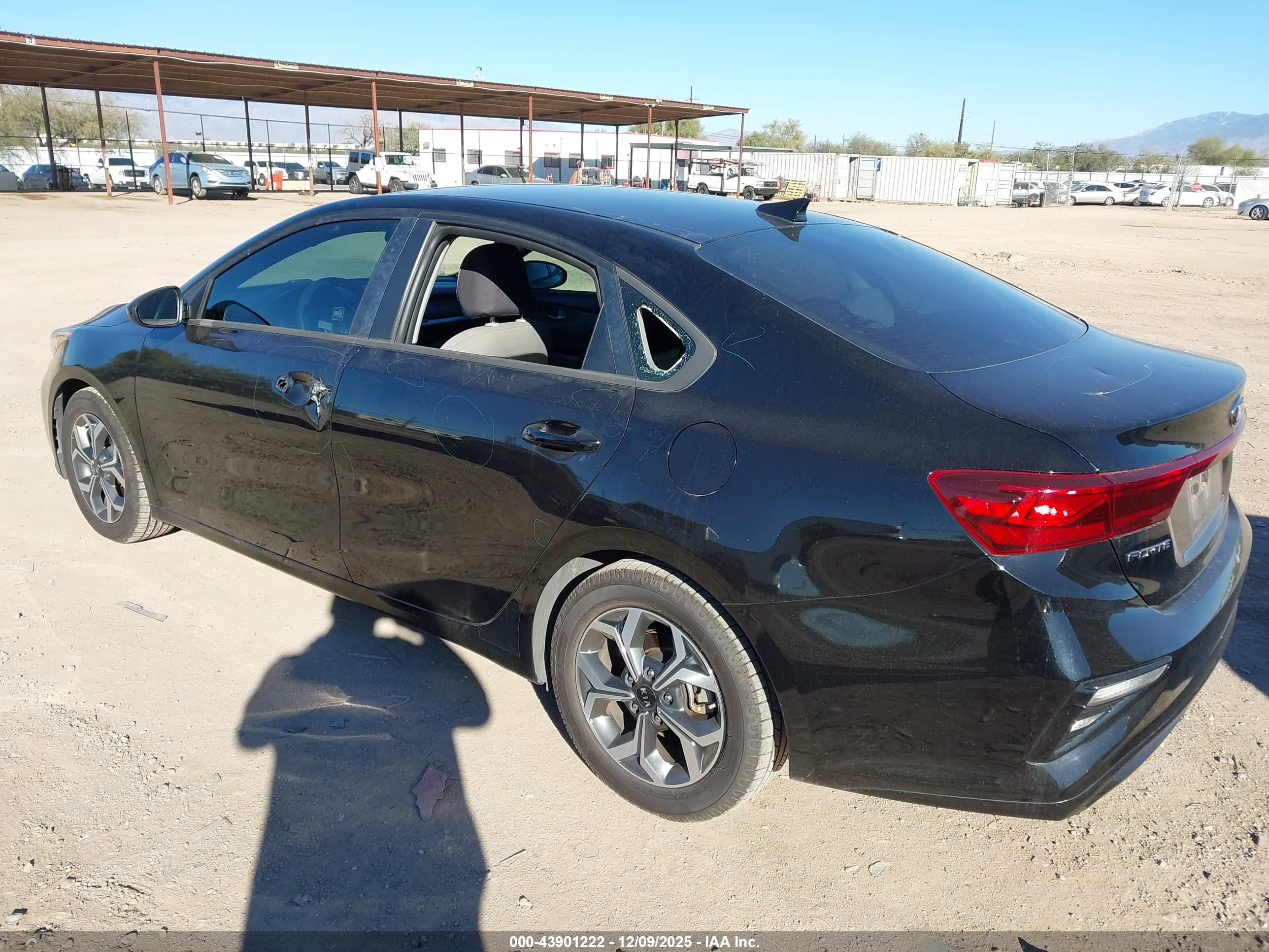 KIA FORTE image 3