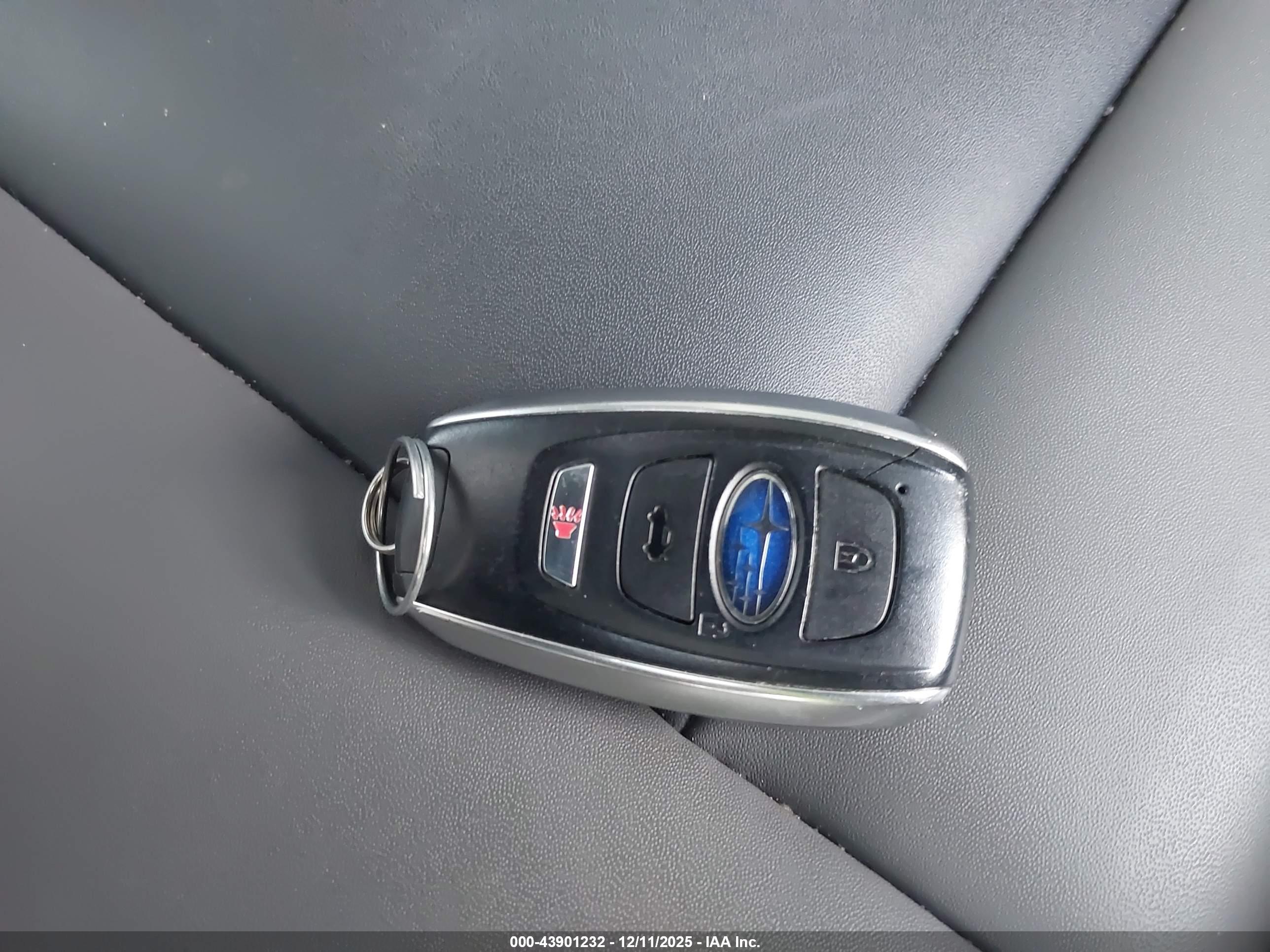SUBARU OUTBACK image 11