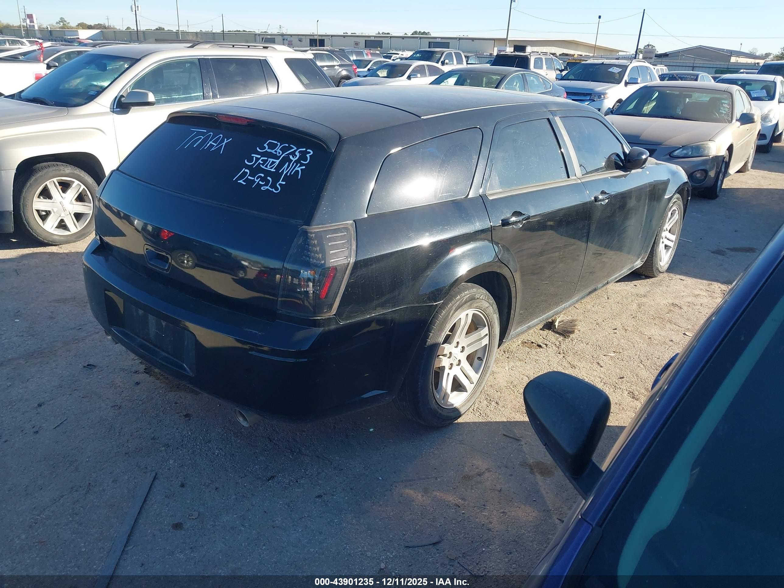 DODGE MAGNUM image 4