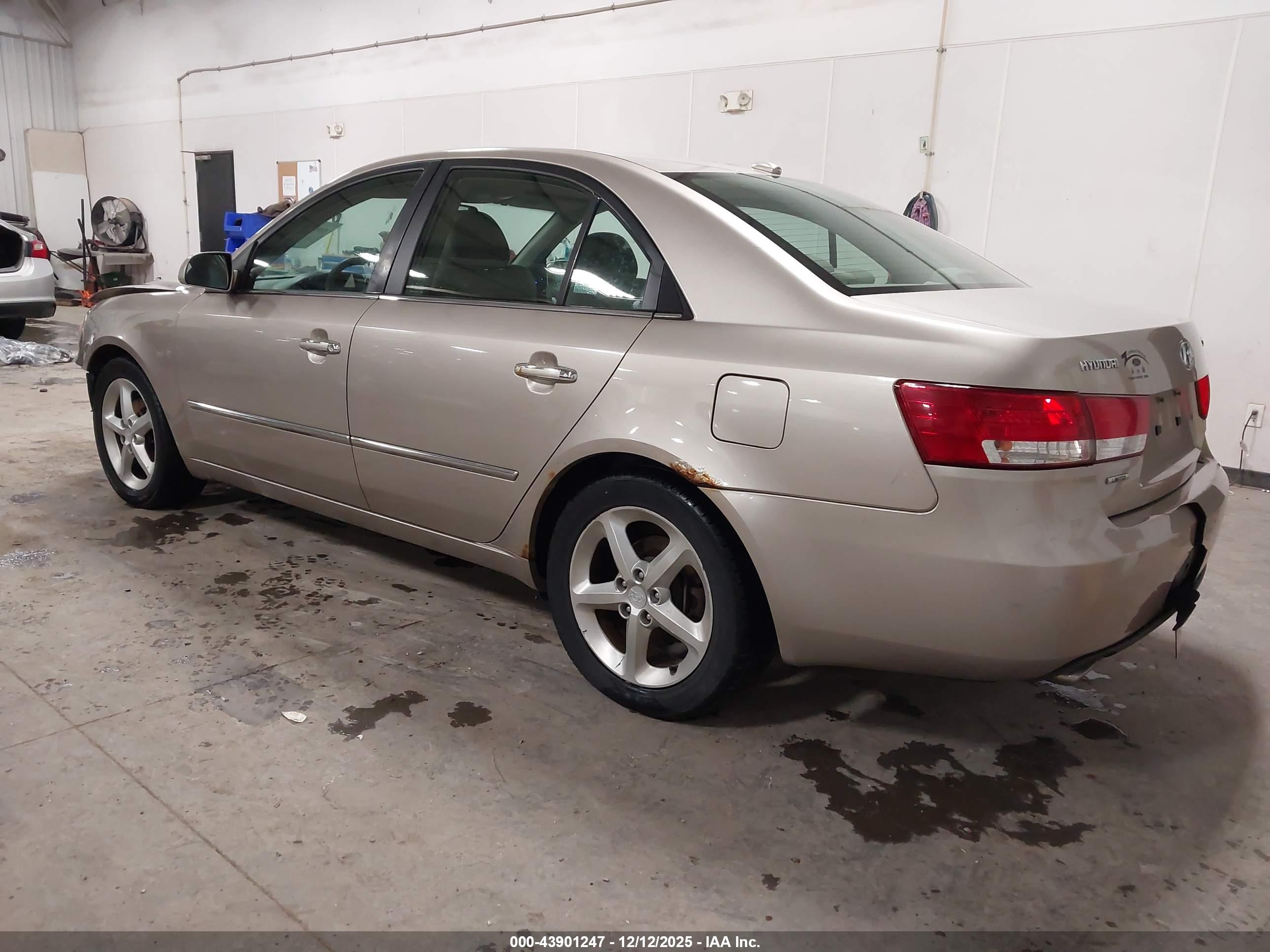 HYUNDAI SONATA image 3