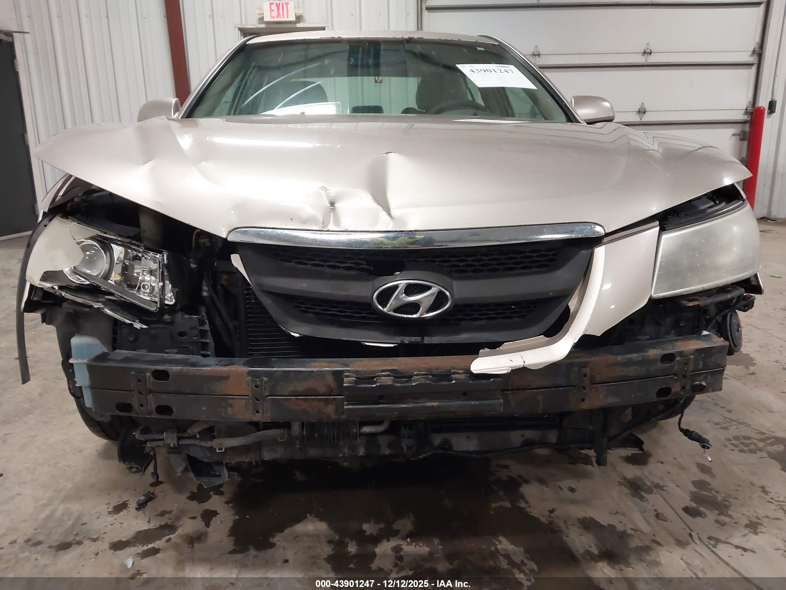 HYUNDAI SONATA image 6